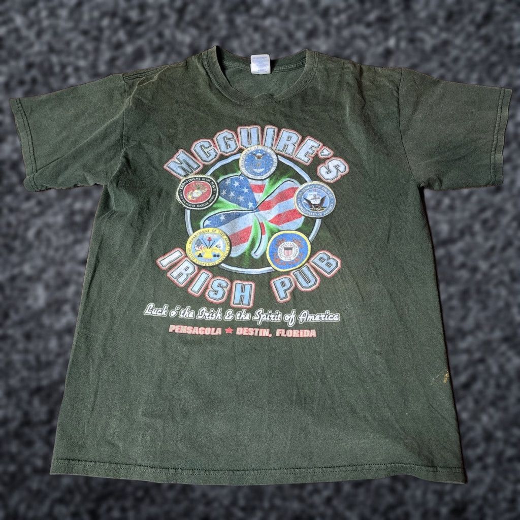 Gildan Gildan T-Shirt Mens L Retro Green Florida Pensacola McGuire's Irish Pub Distressed Short Sleeve Crew Neck Size US L / EU 52-54 / 3 - 1 Thumbnail