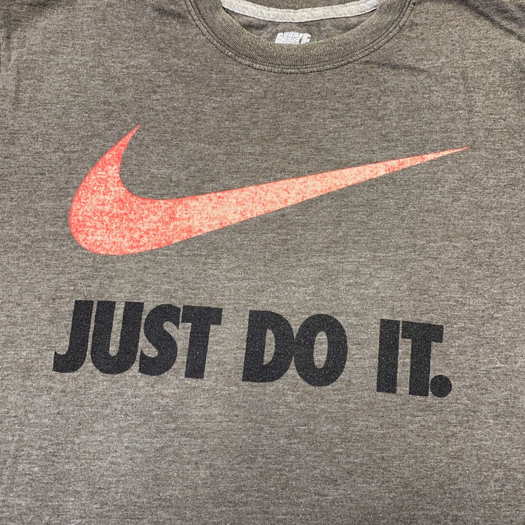 Nike Nike Mens Shirt L Grey Just Do it Center Swoosh Cotton Polyester Blend T-Shirt Men’s Short Sleeve Crew Neck Logo Vintage Look Size US L / EU 52-54 / 3 - 2 Thumbnail