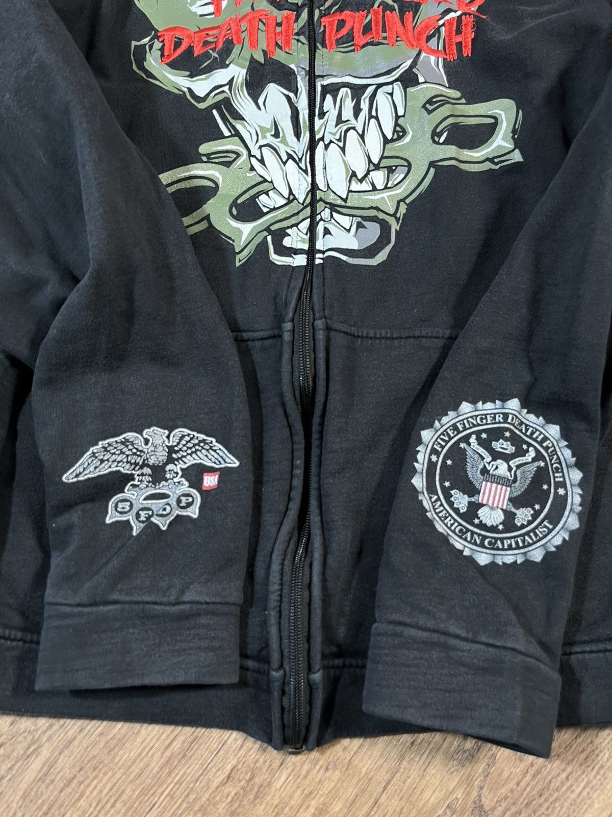 Other Five Finger Death Punch Zip Hoodie Size US M / EU 48-50 / 2 - 10 Thumbnail