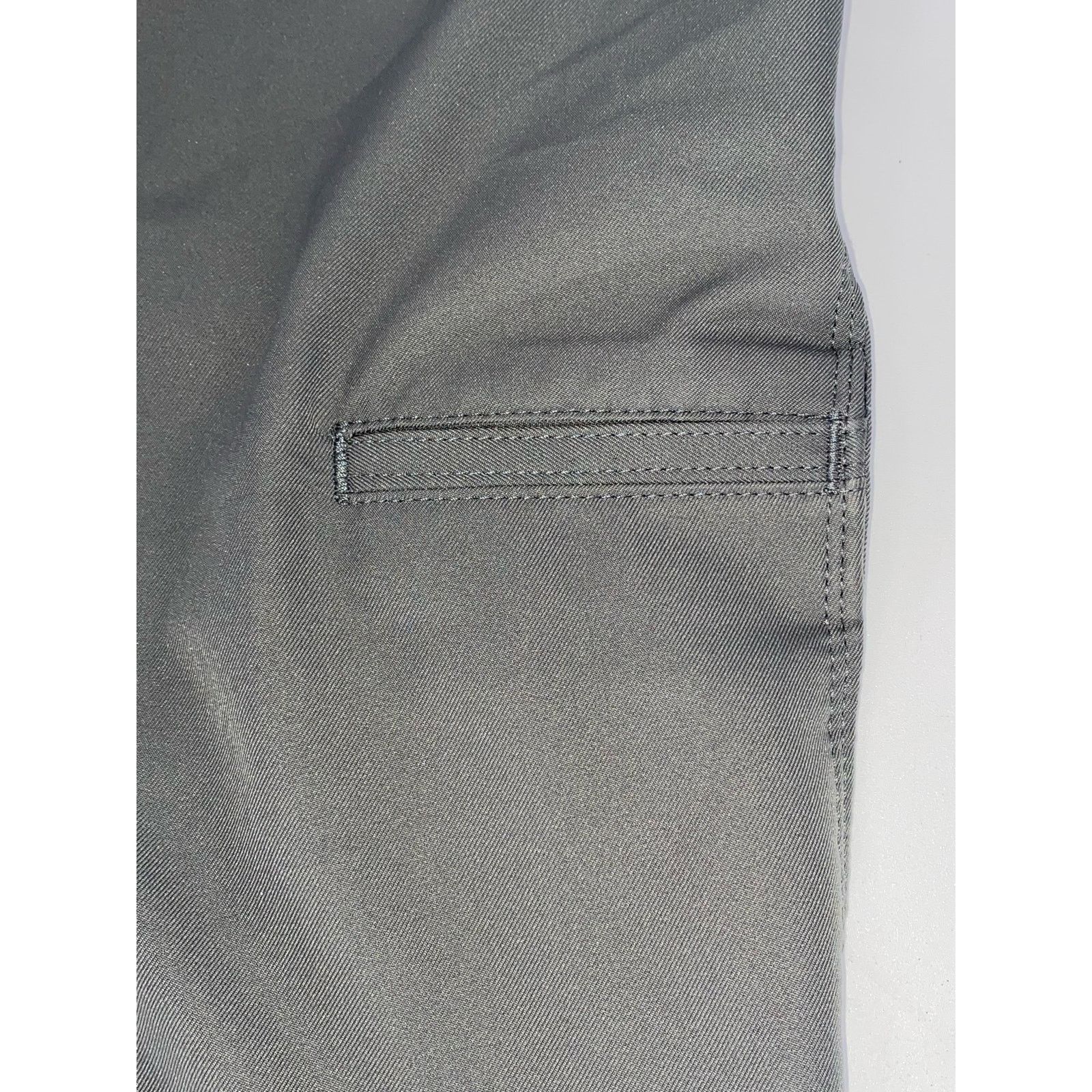 PGA Tour PGA Tour Mens Golf Shorts Size US 38 / EU 54 - 5 Thumbnail