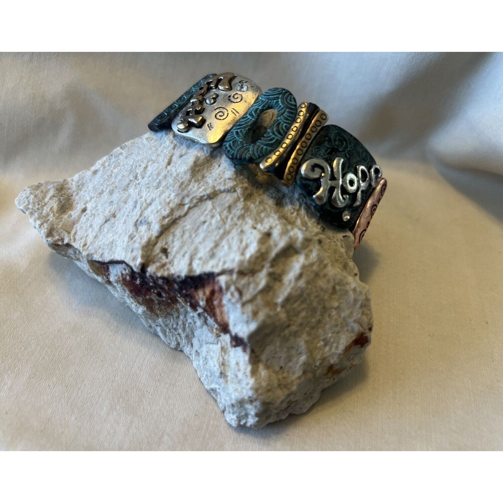 Other Women’s Stretchy Unique Wisdom Owl Copper & Teal Bracelet Size ONE SIZE - 1 Thumbnail
