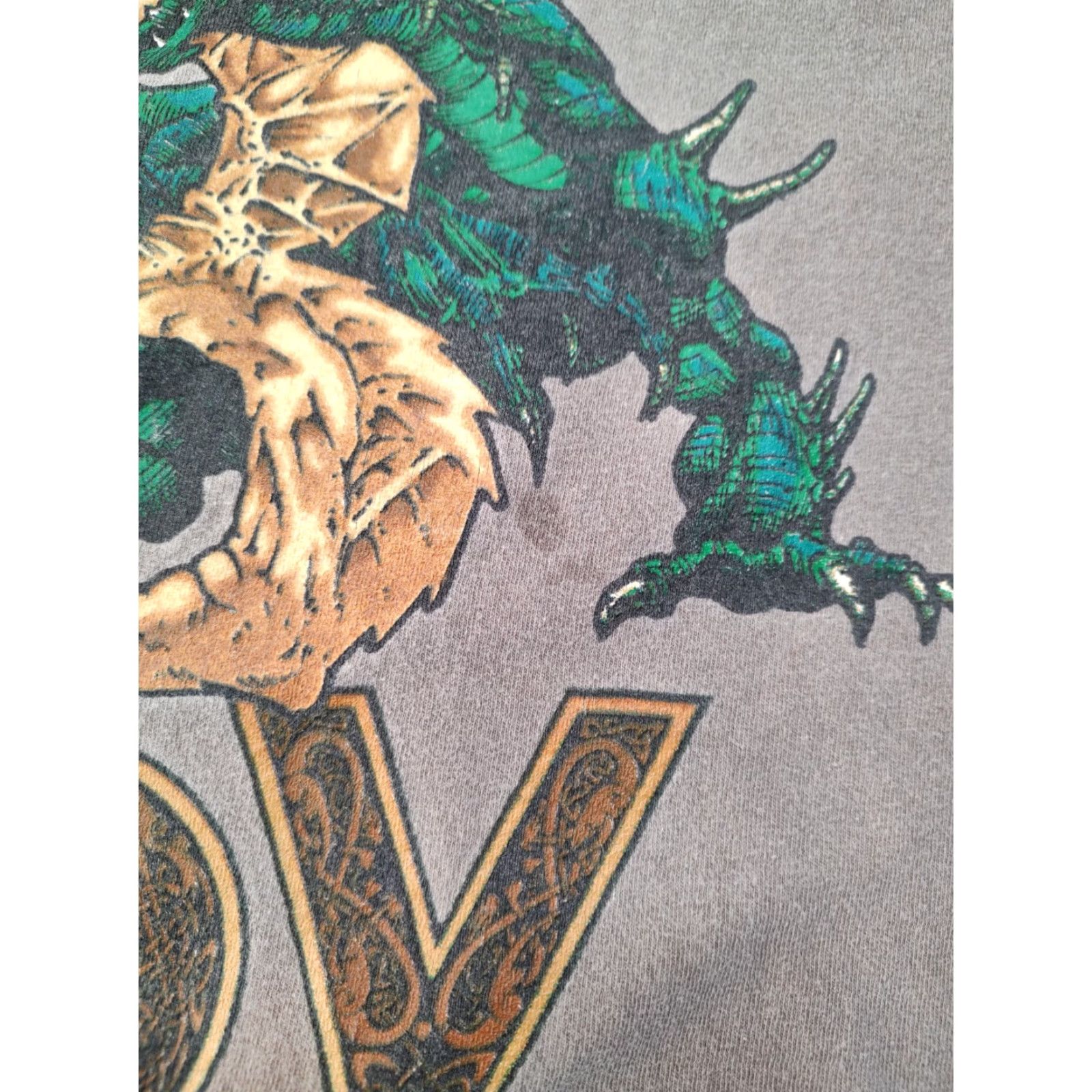 Bugle Boy Vintage Bugle Boy Shirt Mens Small Dragon Markings 90s Grunge Gray Cotton T-Shirt Size US S / EU 44-46 / 1 - 3 Thumbnail