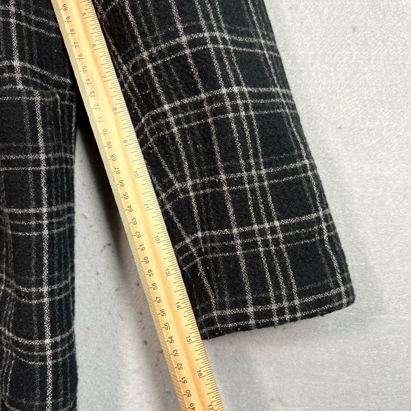 Zara VINTAGE ZARA Black Wool Blend Checked Double Breasted Pea Coat Adult Womens Large Size L / US 10 / IT 46 - 4 Thumbnail