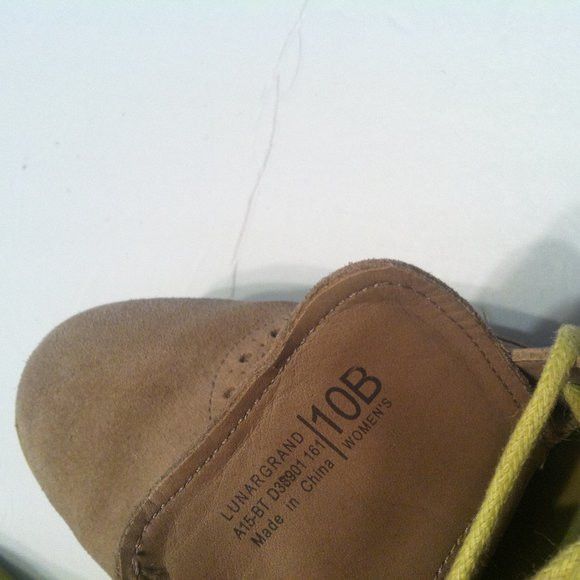 Cole Haan COLE HAAN WOMEN'S PRE-OWNED TAN SUEDE SHOES SIZE: 10B Size US 10 / IT 40 - 7 Thumbnail