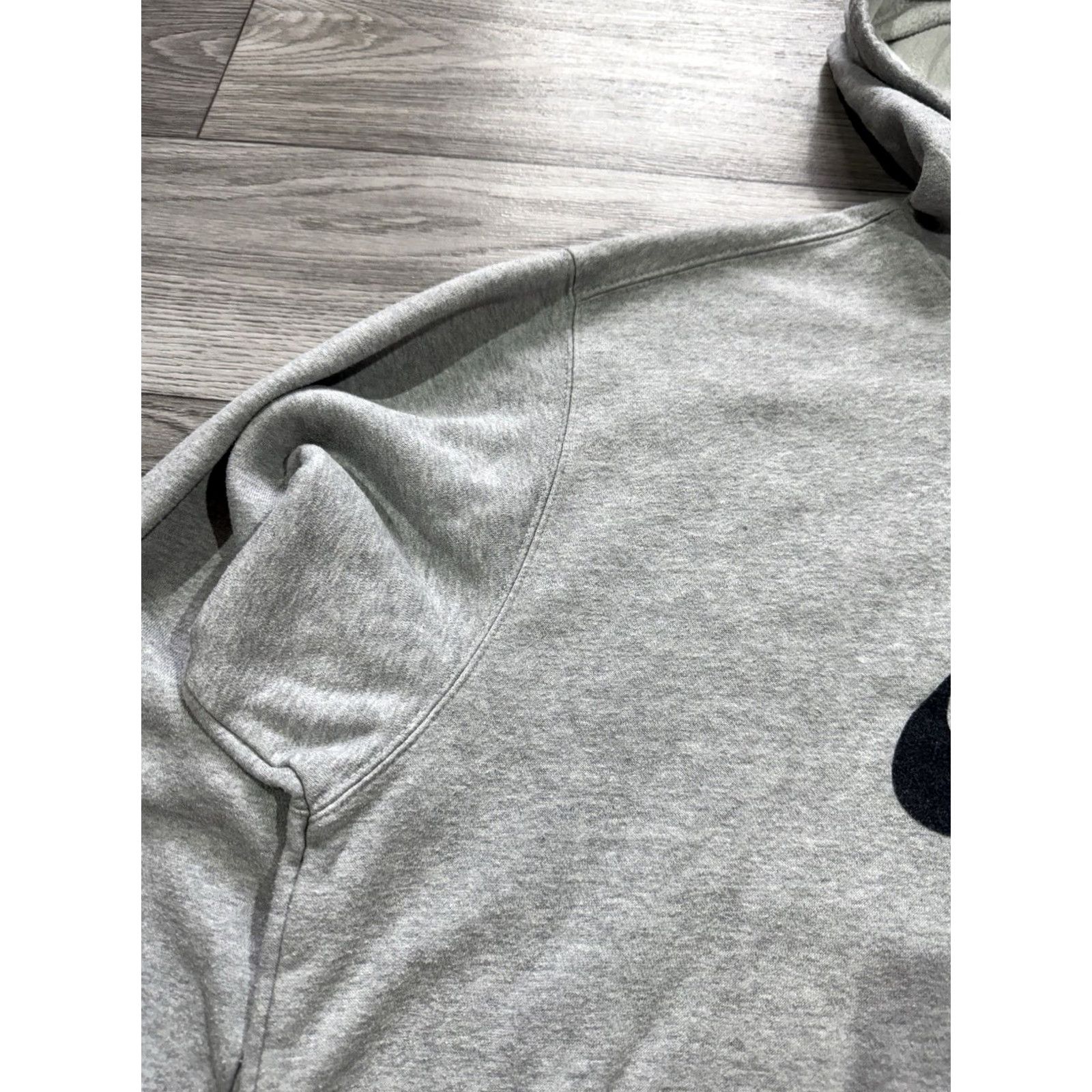 Nike VINTAGE Nike Hoodie Mens L Gray Logo Central 2000s Y2K Size L Size US L / EU 52-54 / 3 - 5 Thumbnail