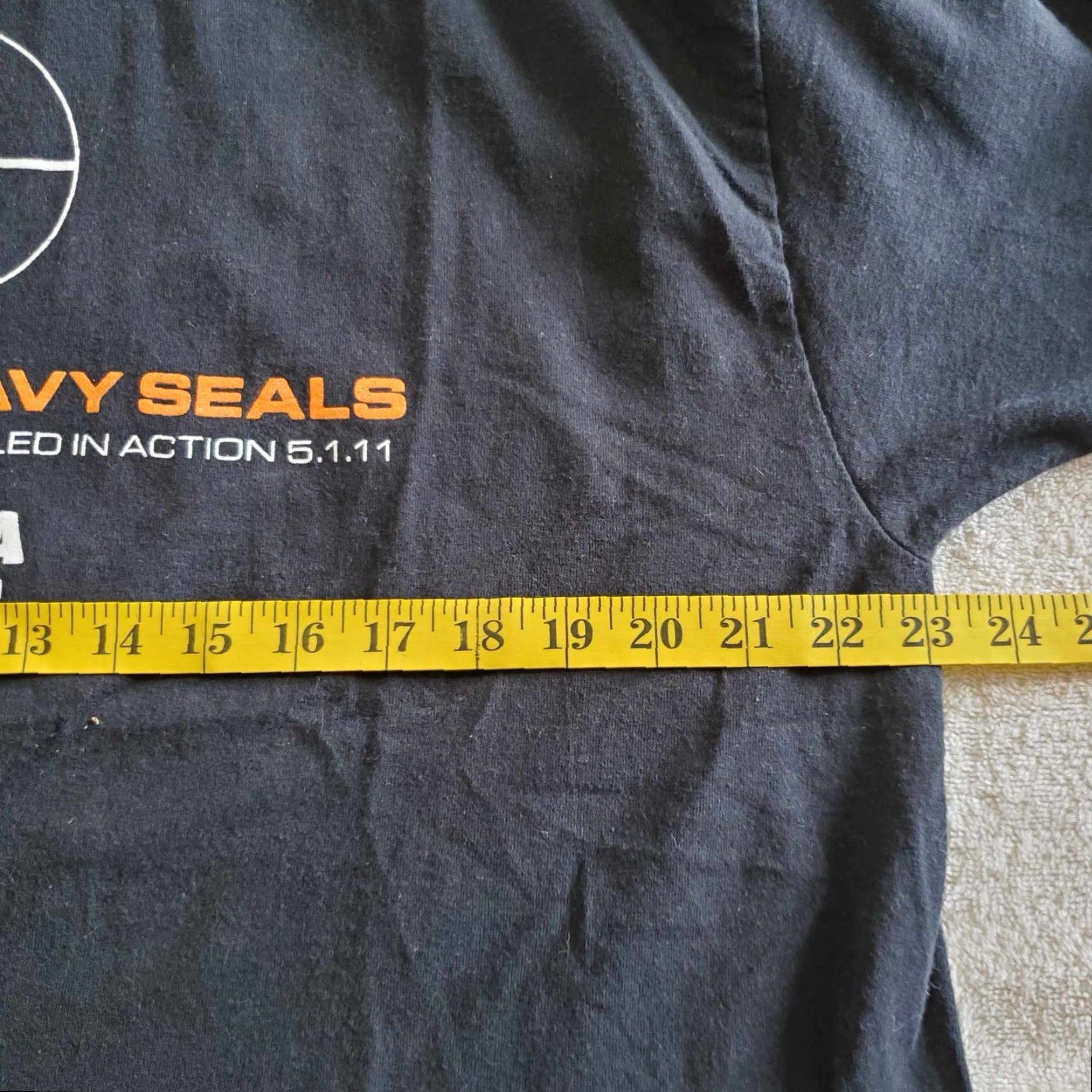 Vintage VINTAGE US Navy Seals T Shirt Mens XL Black Geronimo Osama Bin Laden Memorandum Ranger Up Big & Tall Mens T-Shirt Black 2010-2019 Military Size US XL / EU 56 / 4 - 5 Thumbnail