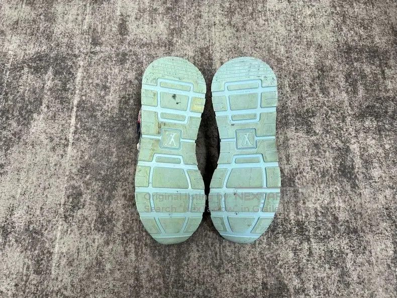 Louis Vuitton LOUIS VUITTON LV RUNAWAY Sneakers. Size US 8 / EU 41 - 7 Thumbnail