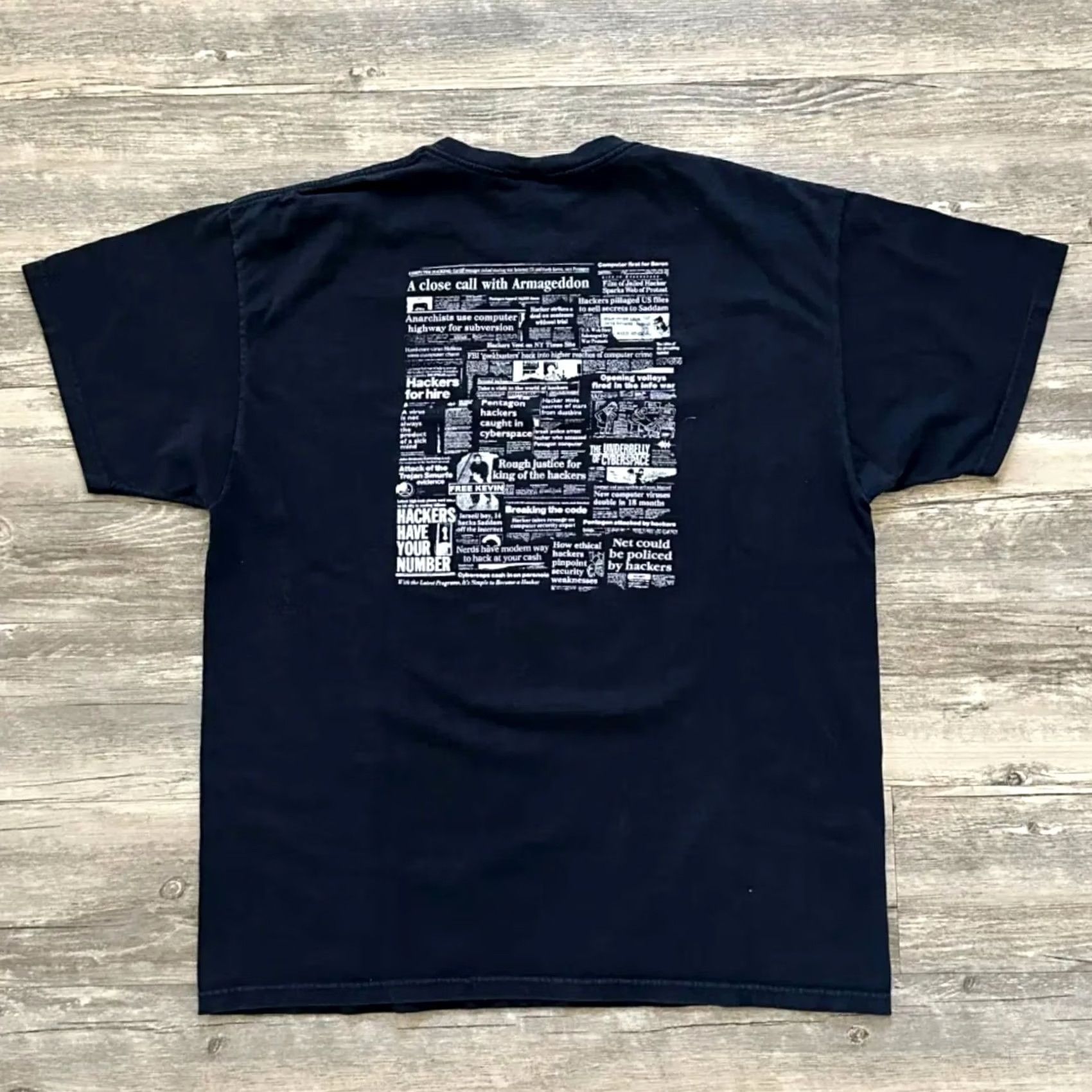 Fruit Of The Loom Vintage 2600 Blue Box Tee - Black XL Size US XL / EU 56 / 4 - 4 Thumbnail