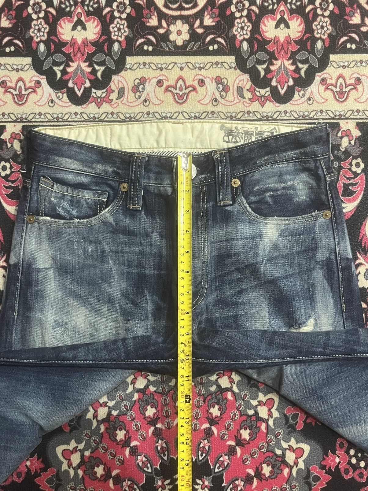 Levi's Vintage Levi’s 505 Blue Washed Distressed Slim Straight Jean Size US 30 / EU 46 - 13 Thumbnail