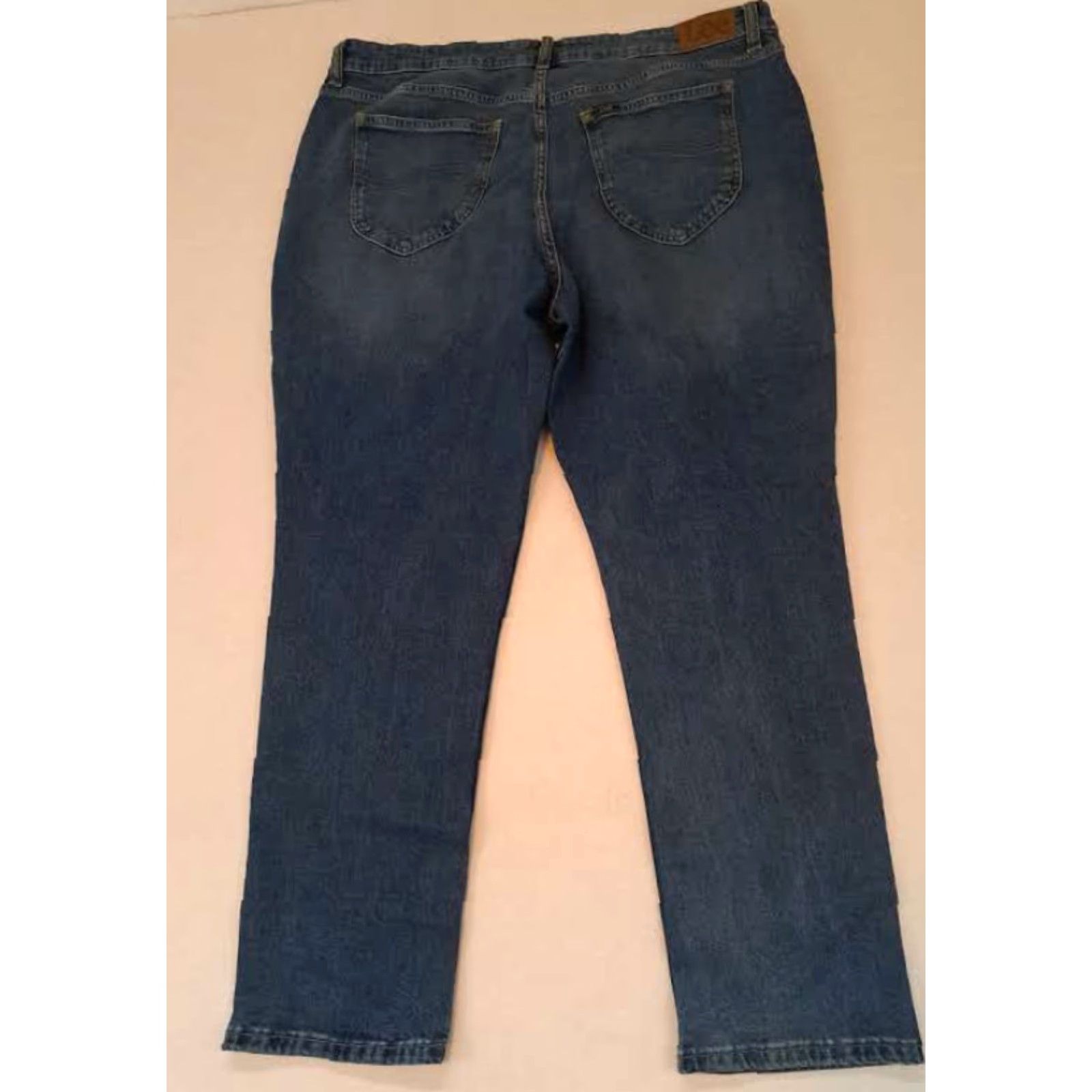 Lee VINTAGE Lee Heritage Jeans Slim Straight Button Fly 18 NWT Women Blue Denim Cotton 27in Inseam Girls/ Womens Size 40" / US 18 - 4 Thumbnail