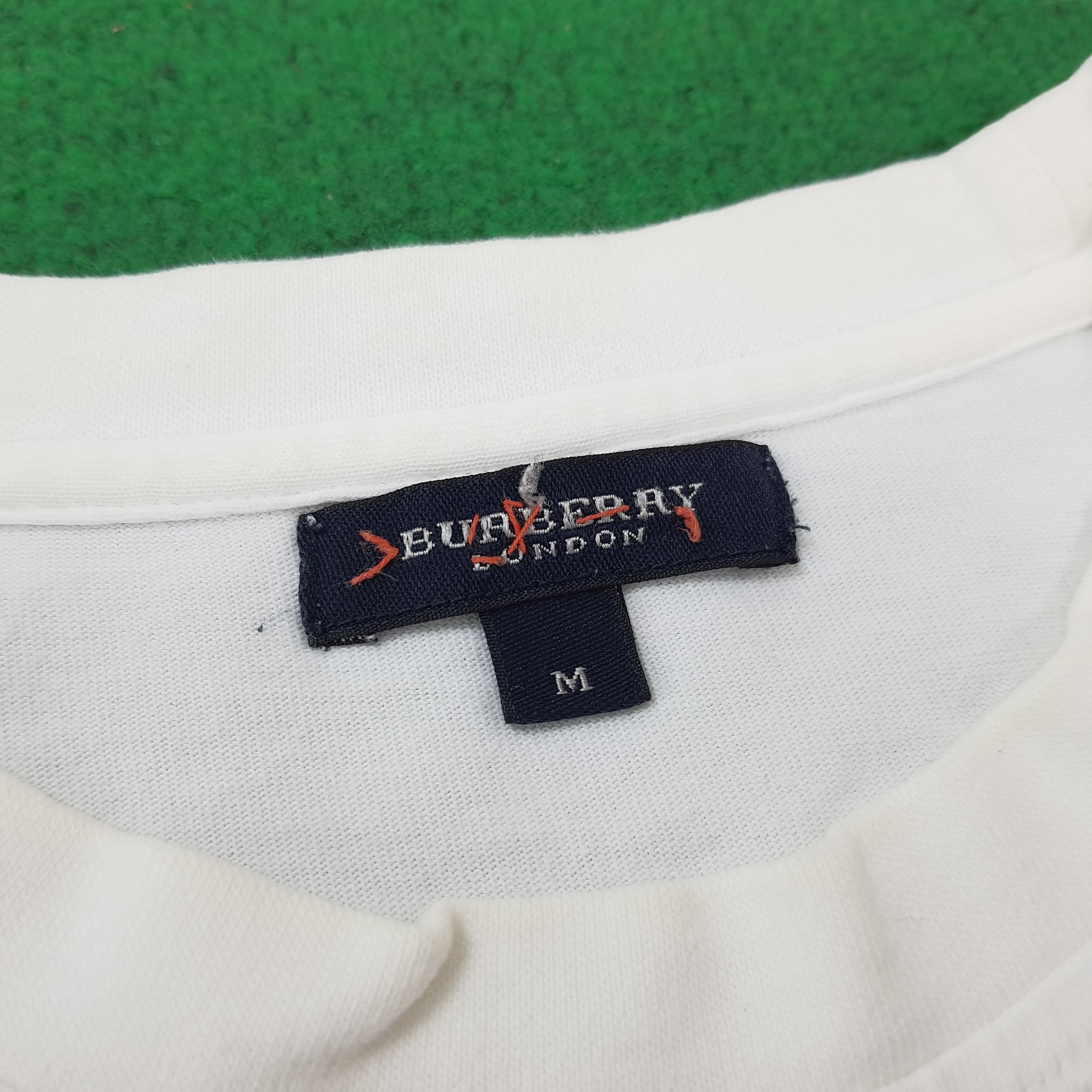 Burberry × Vintage Vintage Burberry London Nova Check Pocket Tee Size US M / EU 48-50 / 2 - 4 Thumbnail