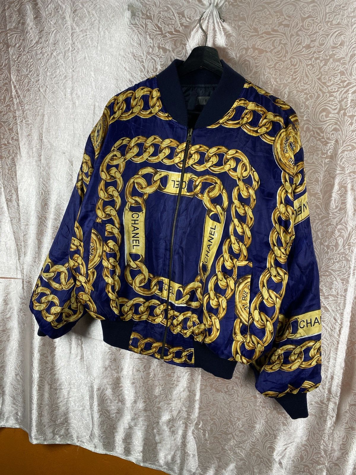 Vintage Vintage Baroque Chain Print Bomber Chanel Inspired Y2K Size US L / EU 52-54 / 3 - 4 Thumbnail