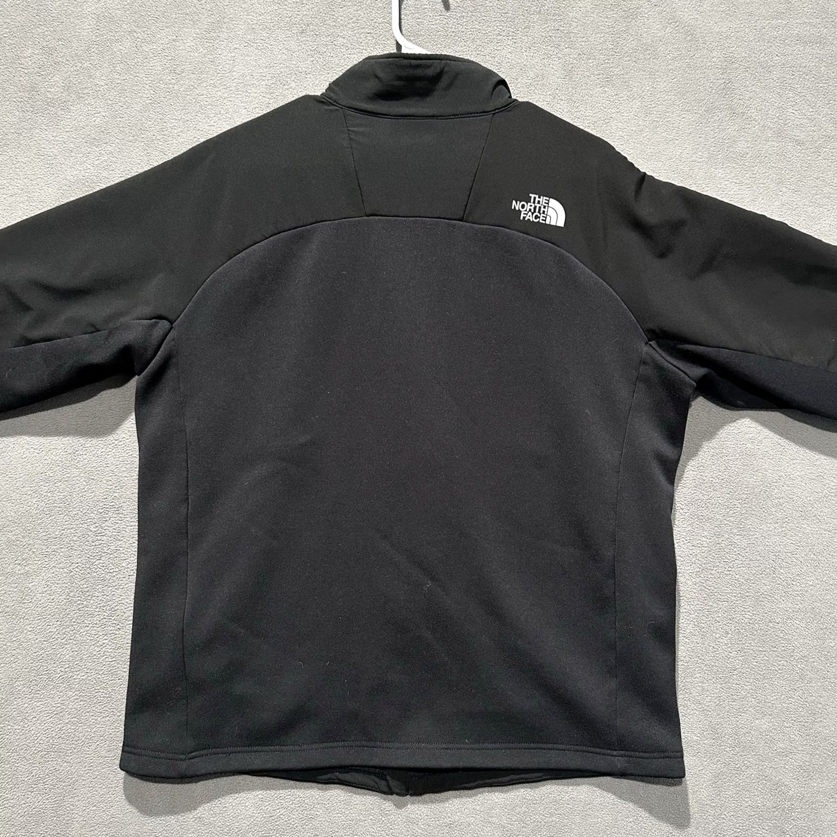 The North Face The North Face Jacket Mens Large Black Soft Shell Full Zip Momentum 300 Pro Windbreaker EUC Size US L / EU 52-54 / 3 - 2 Thumbnail
