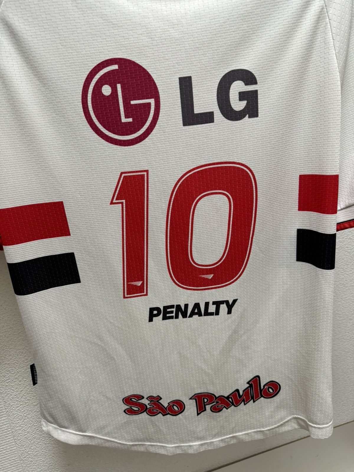 Penalty Sao Paulo vintage soccer jersey LG Penalty L 2001 brasil Size US L / EU 52-54 / 3 - 9 Thumbnail