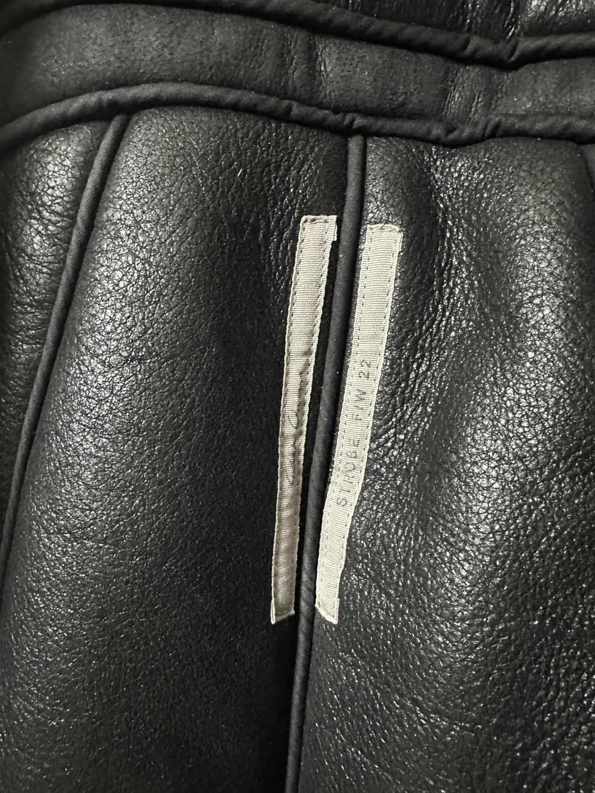 Rick Owens FW22 ‘STROBE’ Lamb Shearling Collage Bomber Size US S / EU 44-46 / 1 - 7 Thumbnail