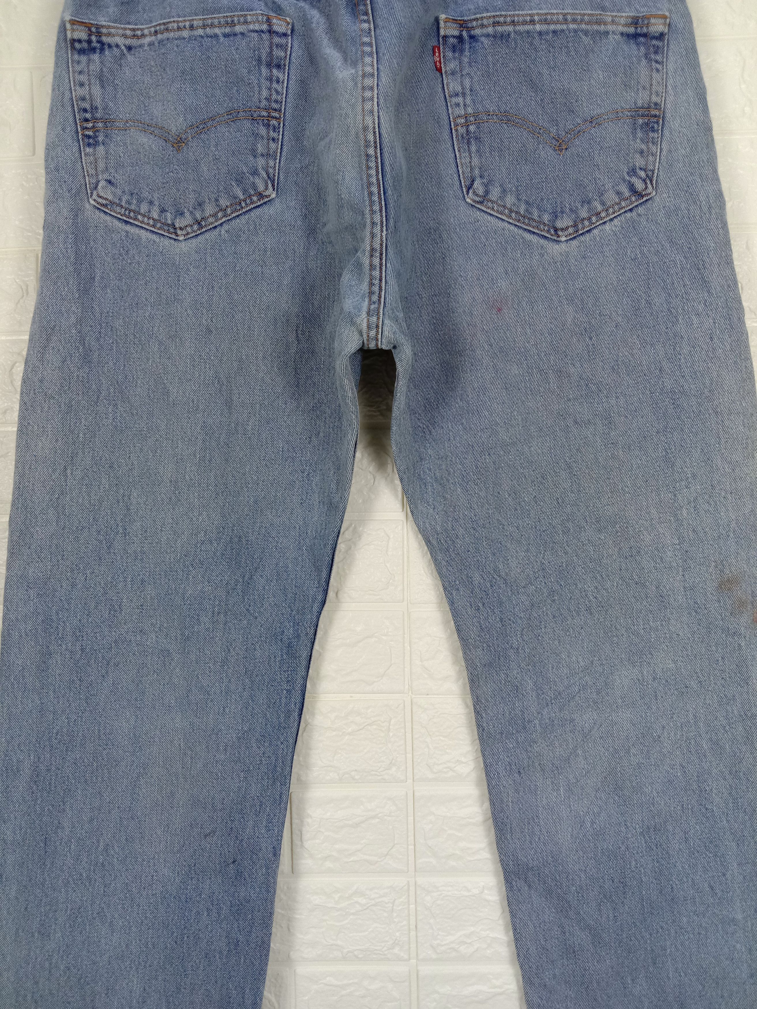 Levi's Vintage Levi's 505 Jeans Light Wash Regular Fit Denim Size US 38 / EU 54 - 7 Thumbnail