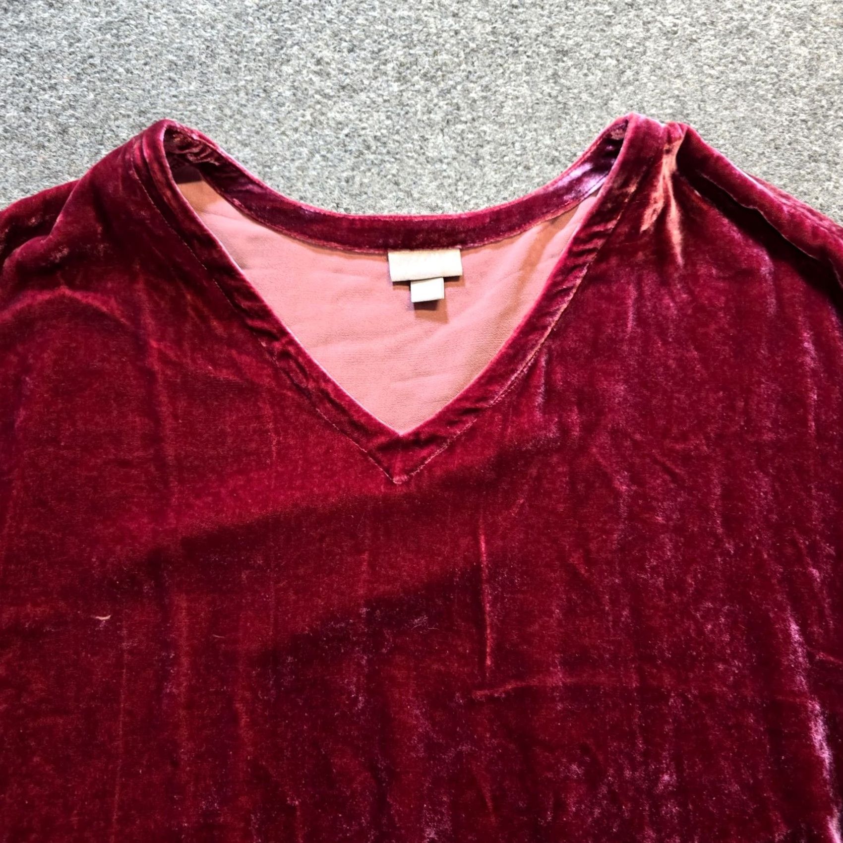 J. Jill J Jill Top Womens L Red Velour 3/4 Sleeve Stretch Silk Blend Casual Career Blouse Womens Size L / US 10 / IT 46 - 2 Thumbnail