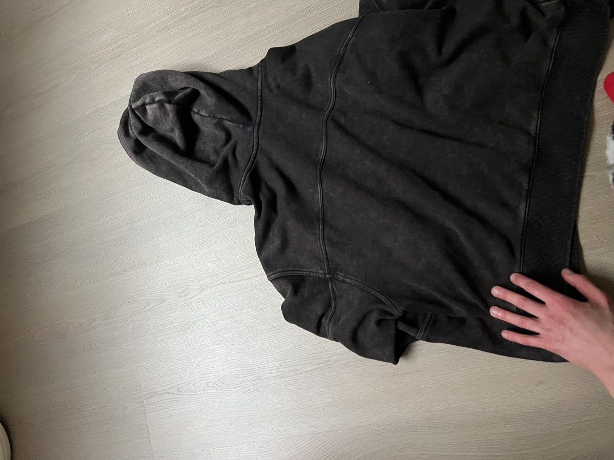 H&M GLENN MARTENS x H&M LIMITED CROPPED HOODIE Size US L / EU 52-54 / 3 - 21 Thumbnail