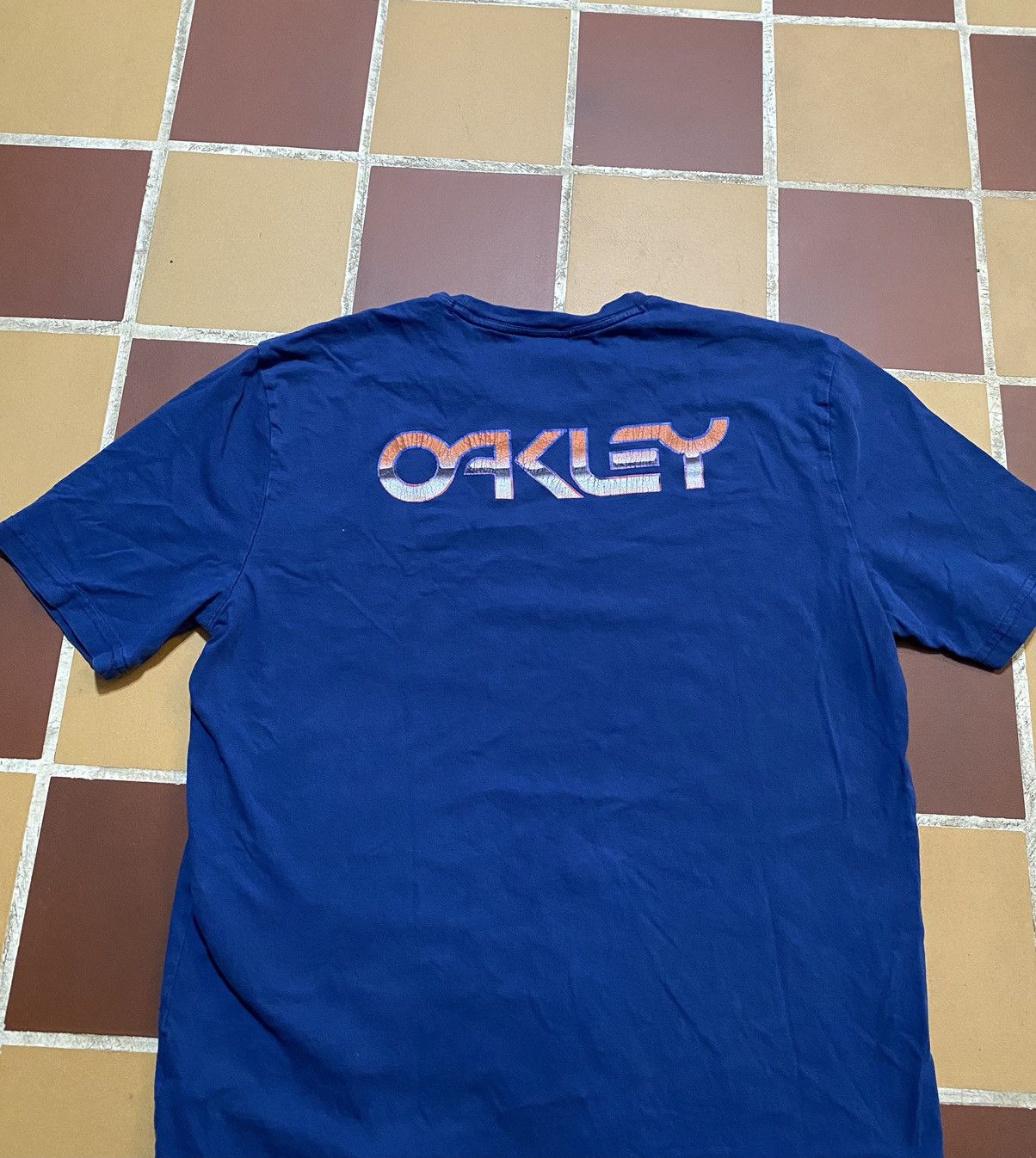 Oakley Y2K Oakley Vintage T-Shirt medium Size US M / EU 48-50 / 2 - 3 Thumbnail