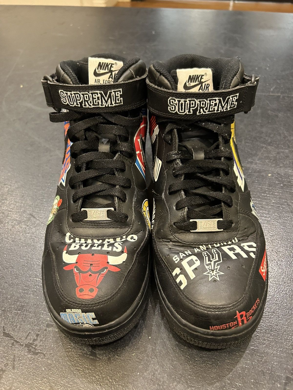 Nike × Supreme Nike Air Force 1 Mid ‘Supreme NBA Black’ Size US 10 / EU 43 - 6 Thumbnail