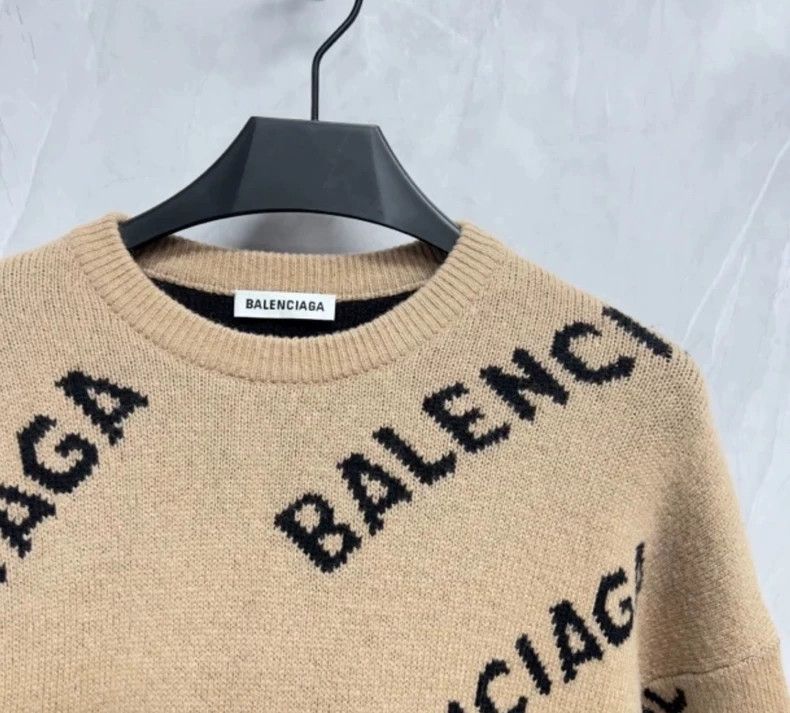 Balenciaga Balenciaga Bullet screen full of Logo sweater Size US XS / EU 42 / 0 - 2 Thumbnail