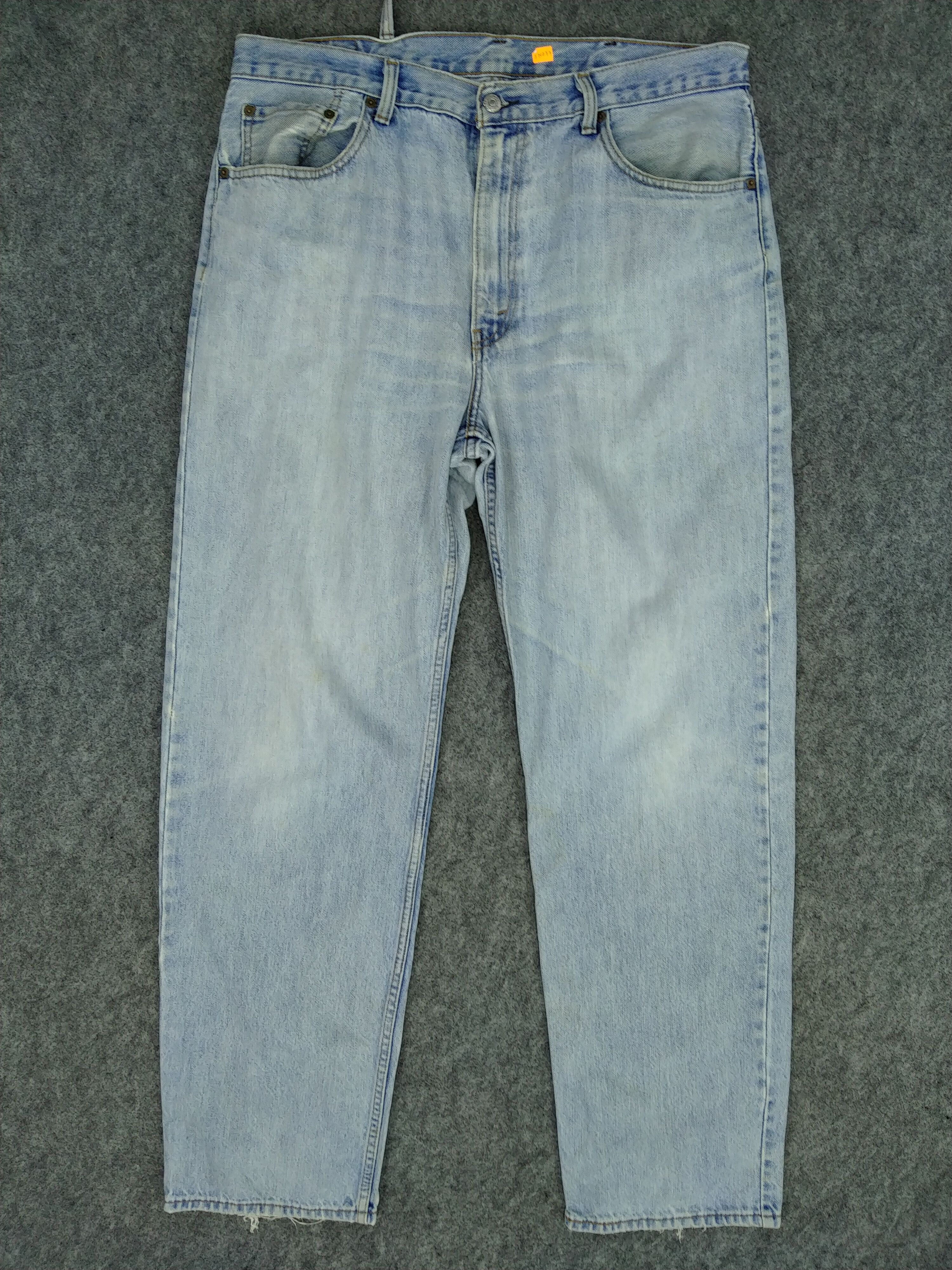 Levi's Vintage Levi's 550 Light Wash Denim 38 x 33 -JN077 Size US 38 / EU 54 - 1 Thumbnail