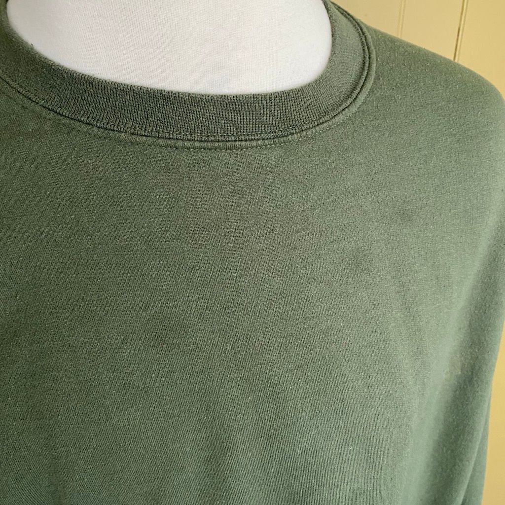 Hanes Hanes & Gildan men 2XL pullover Crewneck longsleeve sweatshi Size US XXL / EU 58 / 5 - 2 Thumbnail