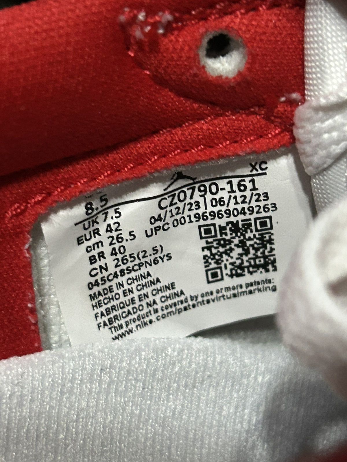 Jordan Brand Jordan 1 Low OG White Red Sneakers Size US 8.5 / EU 41-42 - 6 Thumbnail