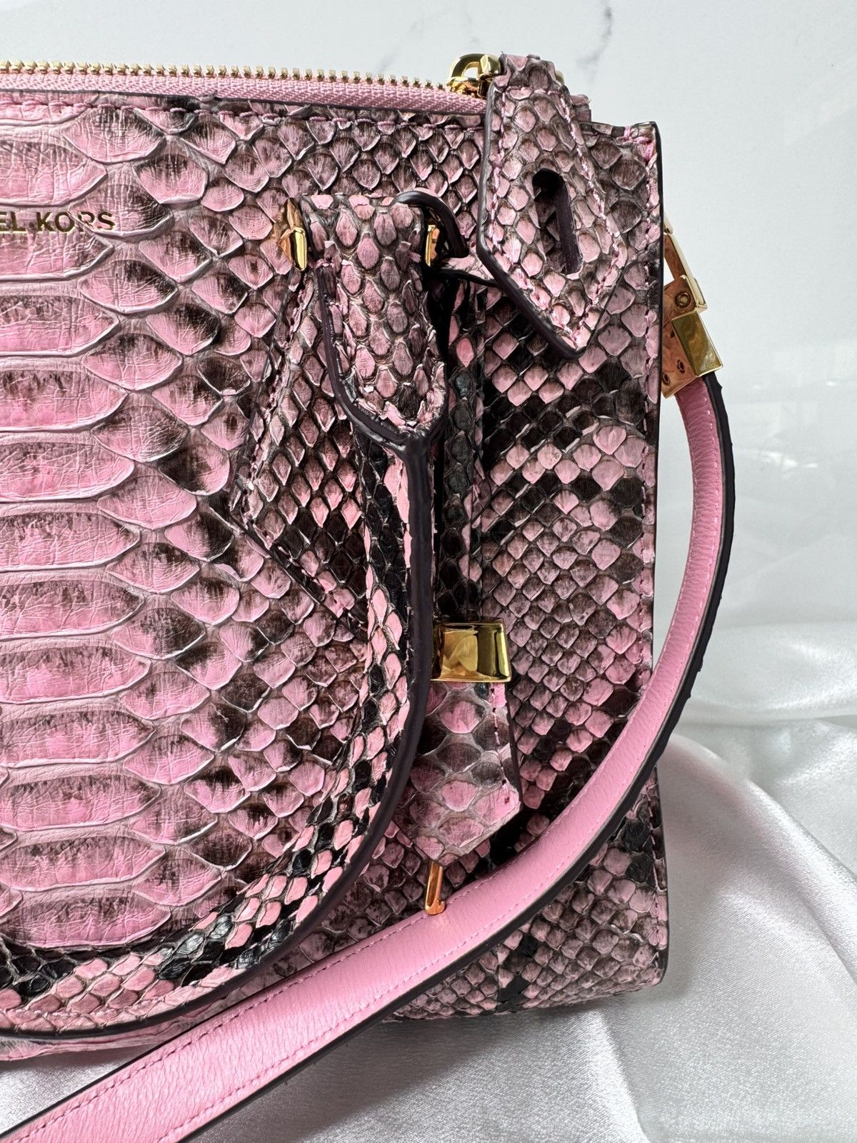 Michael Kors RARE 2015 Michael Kors Pink Python Casey Satchel Bag Size ONE SIZE - 5 Thumbnail