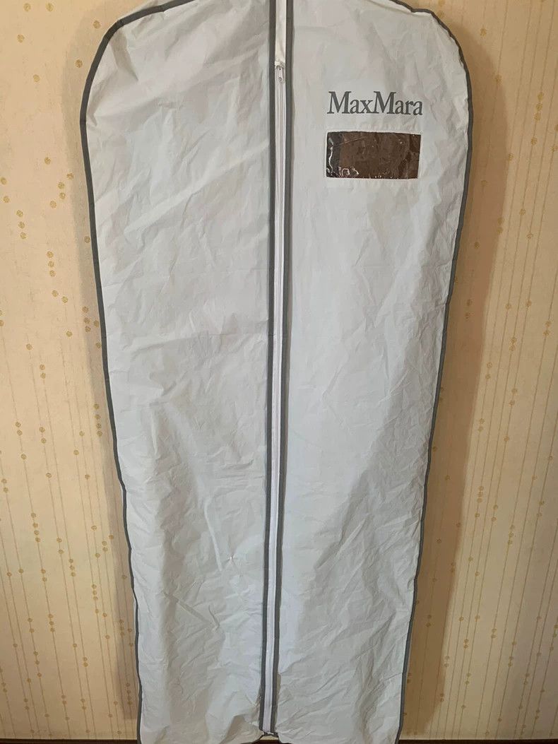 Max Mara Max Mara At the age of thirty, Gu Jia has the same style. Size M / US 6-8 / IT 42-44 - 5 Thumbnail