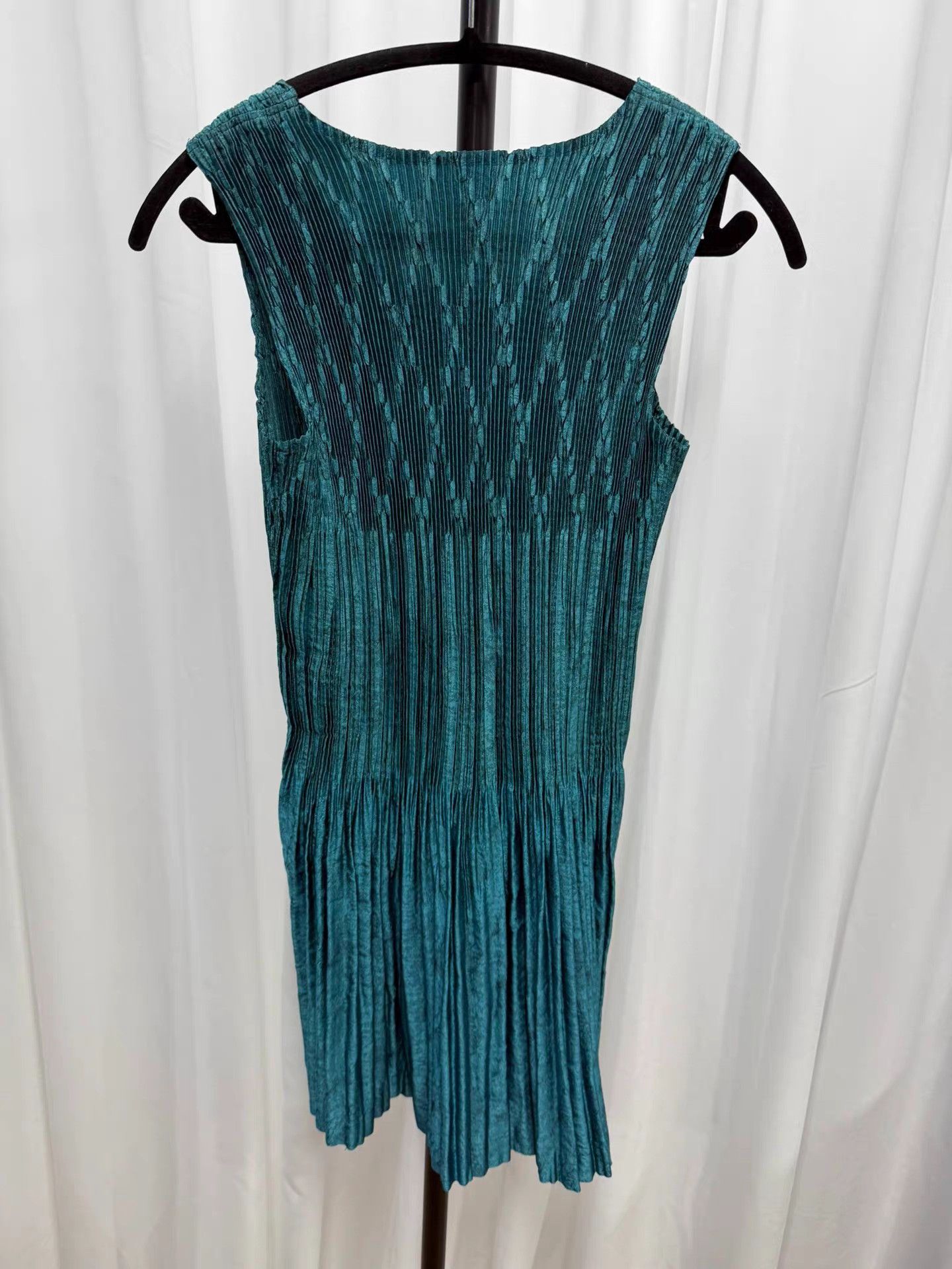 Issey Miyake Issey Miyake Mainline Metallic Sheen Pleated Dress K20 Size S / US 4 / IT 40 - 6 Thumbnail