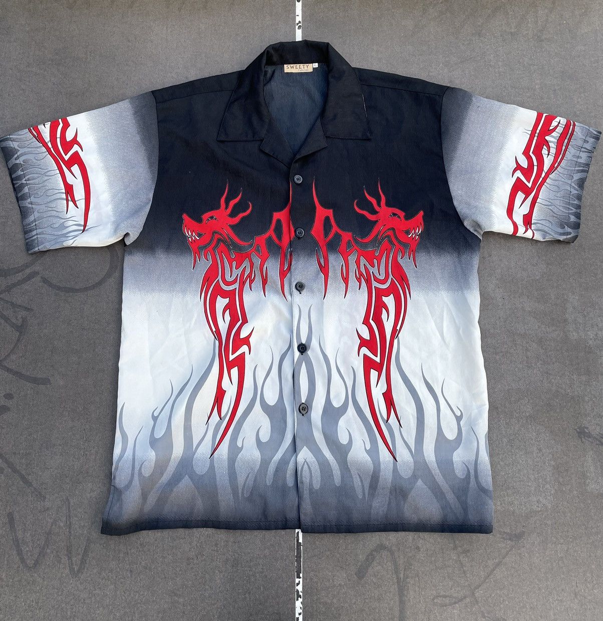 Japanese Brand × Vintage Vintage Dragons y2k Buttons Shirt sk8 Size US XL / EU 56 / 4 - 1 Thumbnail