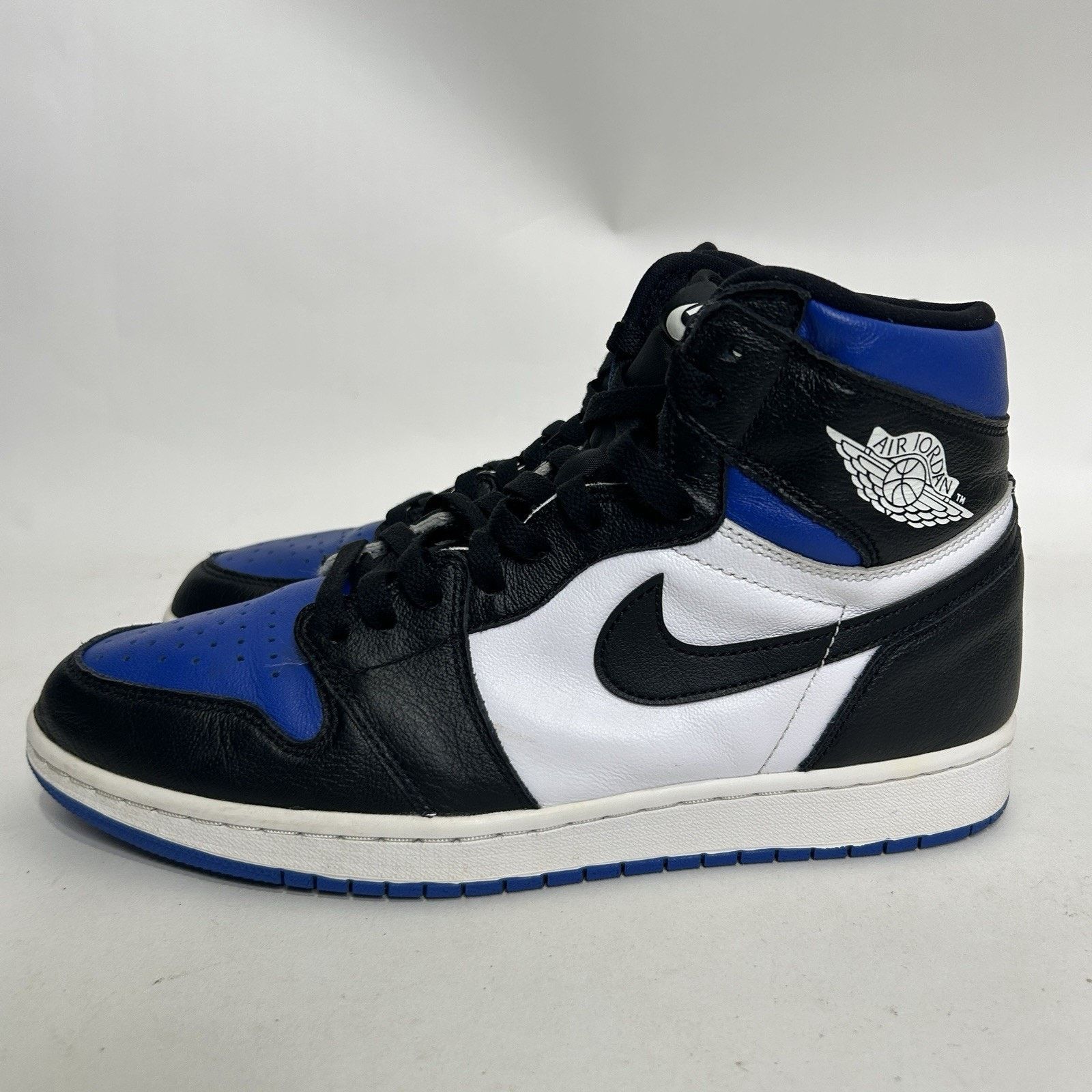 Jordan Brand Nike Air Jordan 1 Retro High OG “Royal Toe” 555088-041 Size US 9.5 / EU 42-43 - 6 Thumbnail