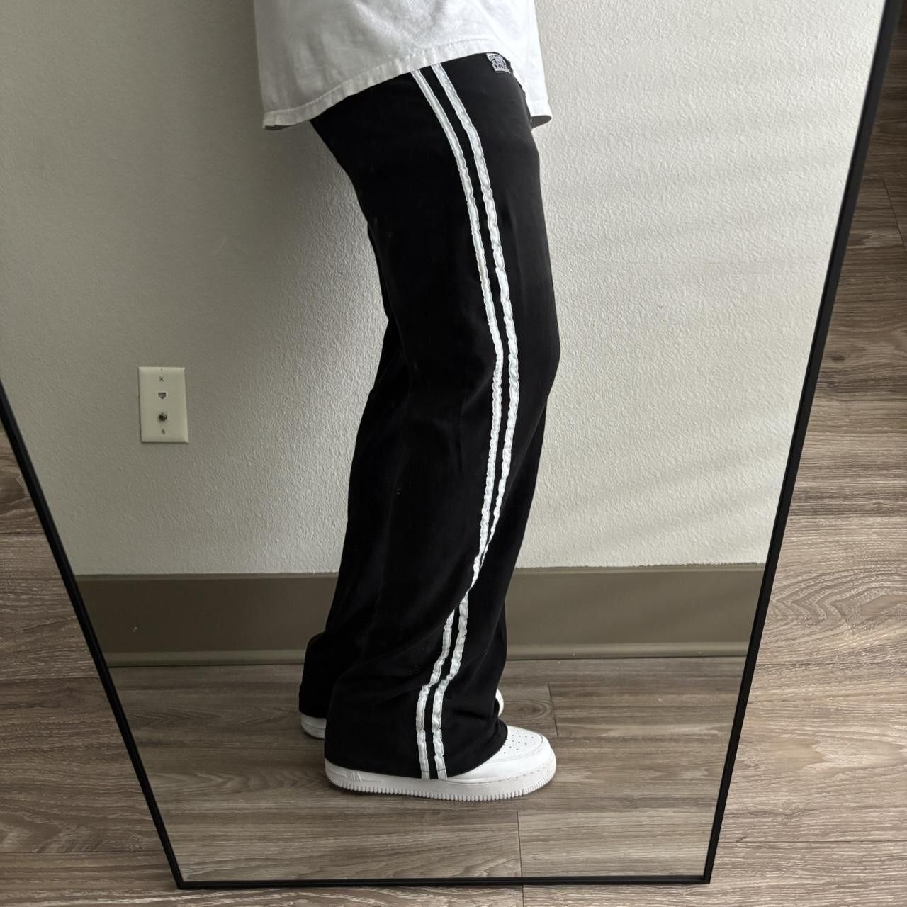 Vintage Crazy Vintage Y2K/2000s Black Flared Striped Sweatpants! Size S Size US 30 / EU 46 - 1 Thumbnail