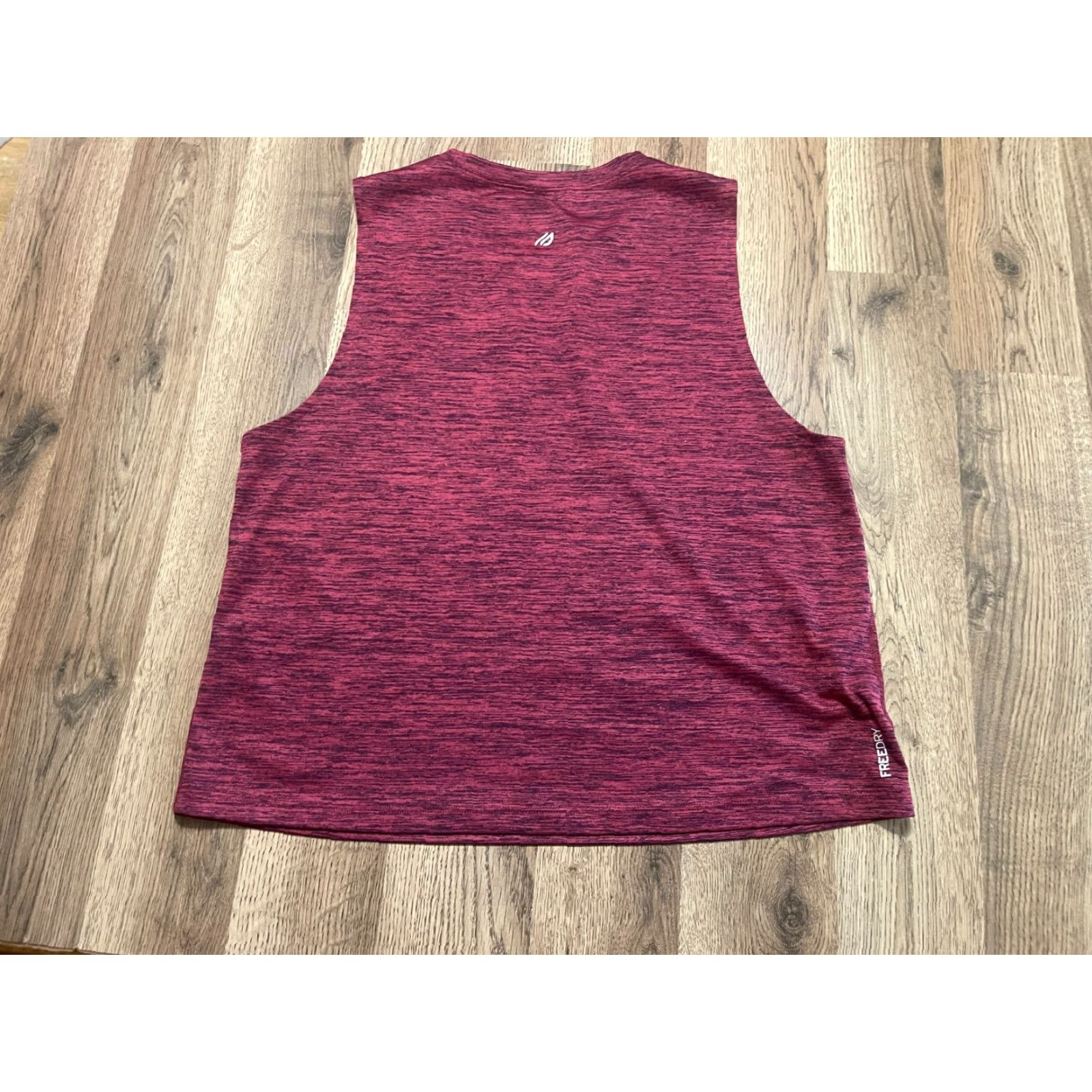 Eddie Bauer Eddie Bauer Tank Top Women's M Red Crop Top Activewear Size M / US 6-8 / IT 42-44 - 2 Thumbnail
