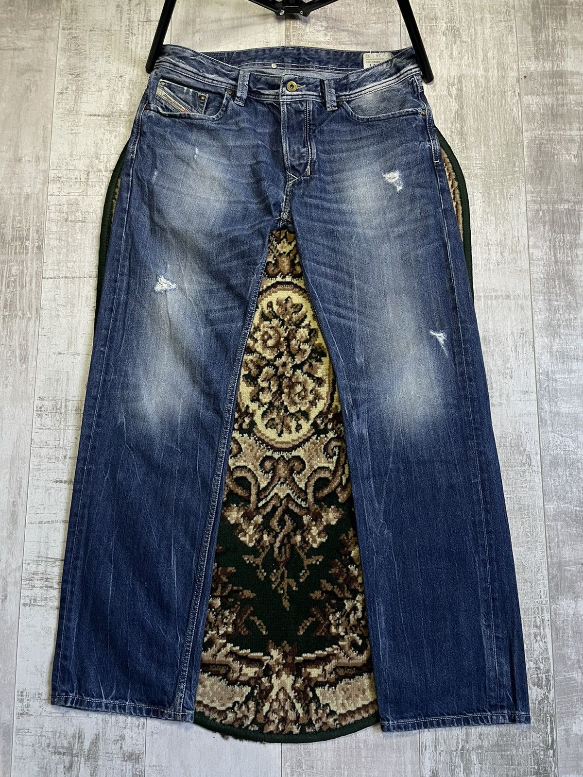 Diesel Diesel Y2K Distressed Denim Jeans 00’s Fabric Fade RARE Size US 34 / EU 50 - 2 Thumbnail
