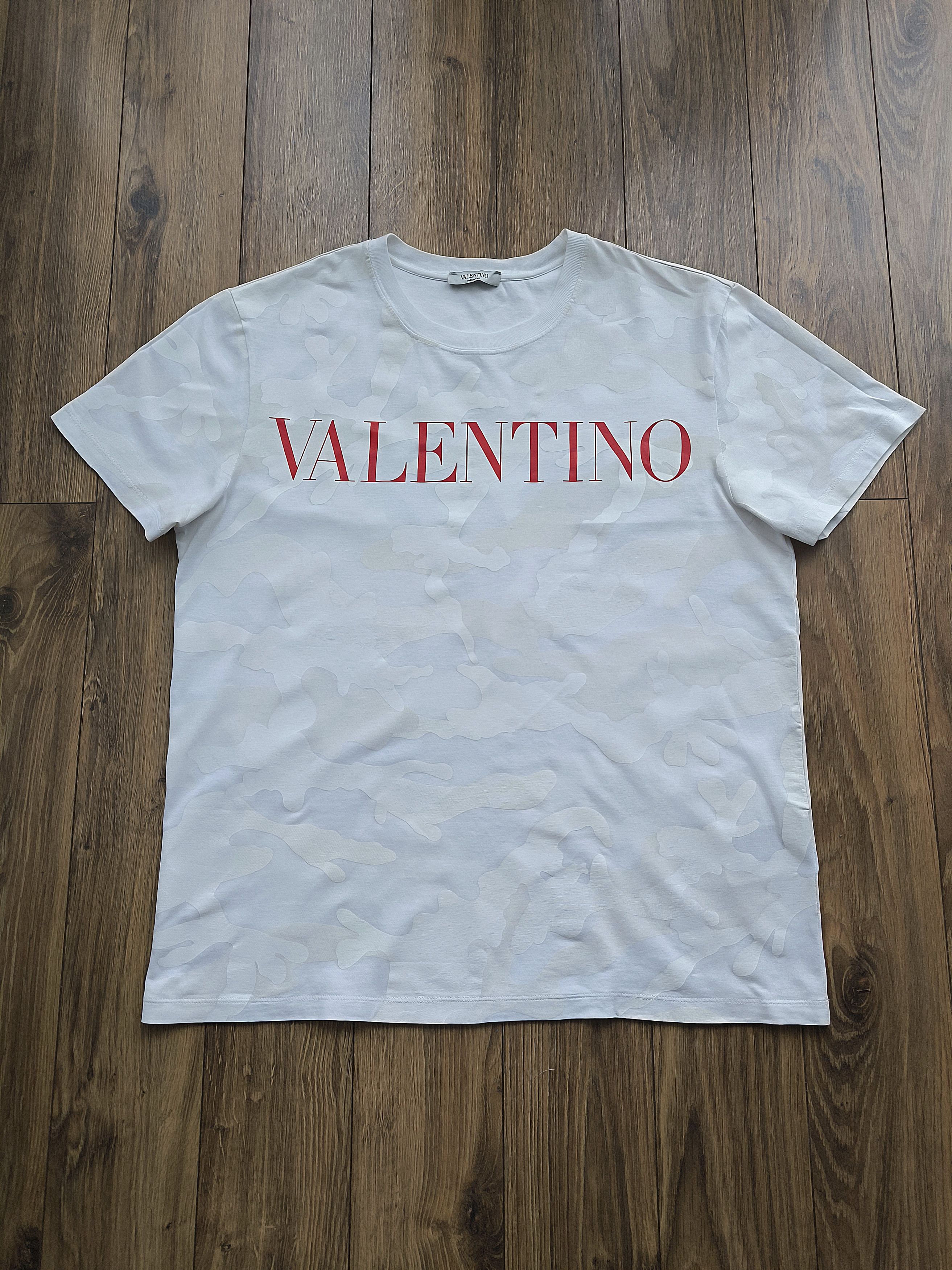 Valentino Valentino Camo White T-shirt, L, very good condition minus Size US L / EU 52-54 / 3 - 1 Thumbnail