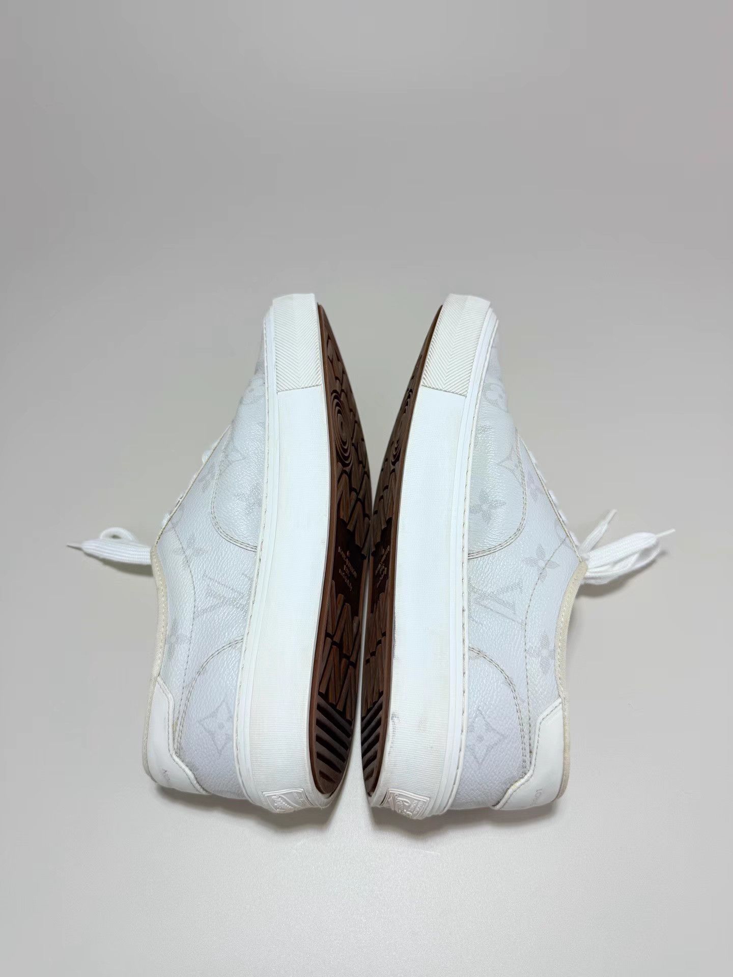 Louis Vuitton LOUIS VUITTON Monogram Logo Sneakers K1 Size US 9 / IT 39 - 3 Thumbnail
