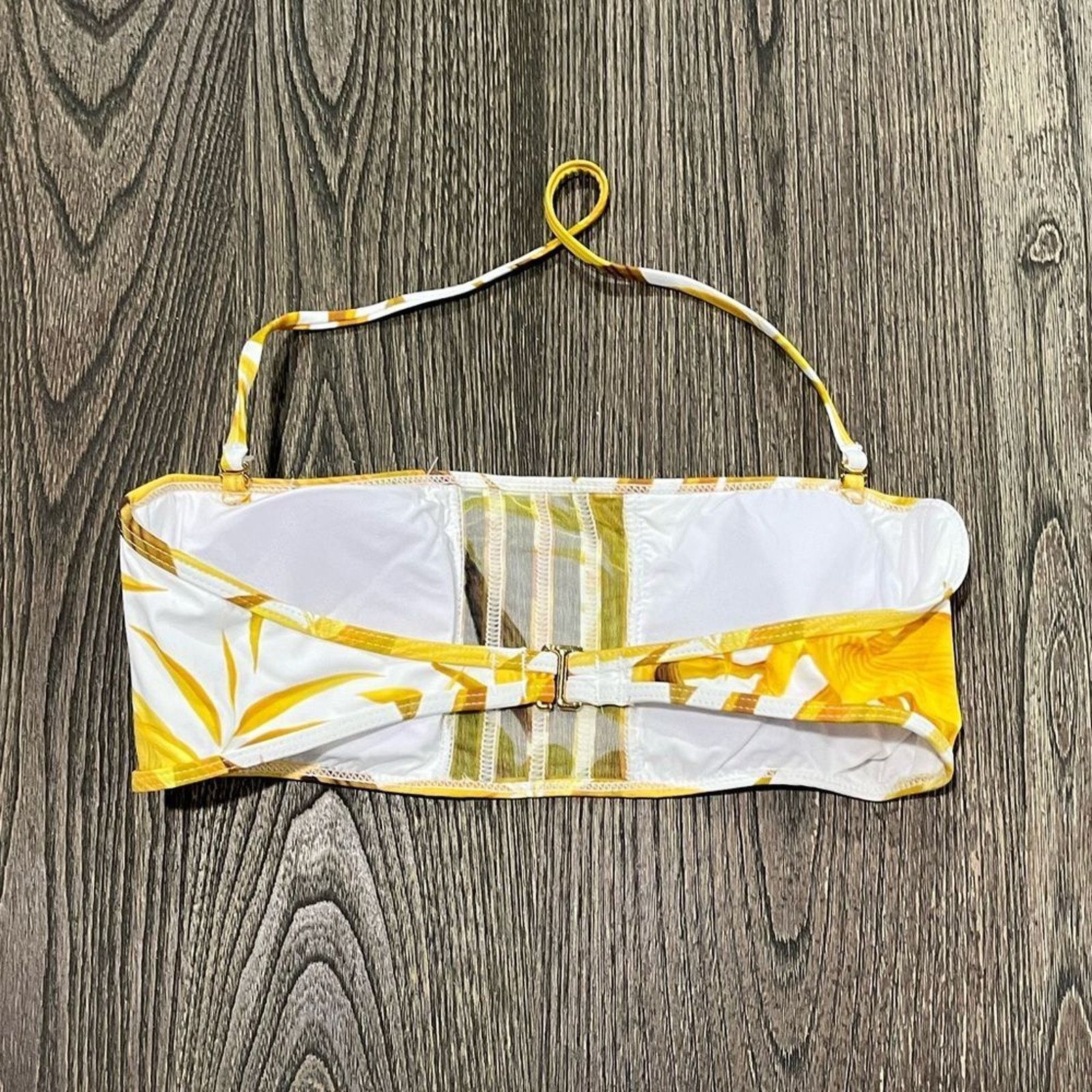 Vintage NWOT BCBGMaxAzria Bandeau Bra Bikini Swimsuit Top Size 6 Size ONE SIZE - 2 Thumbnail