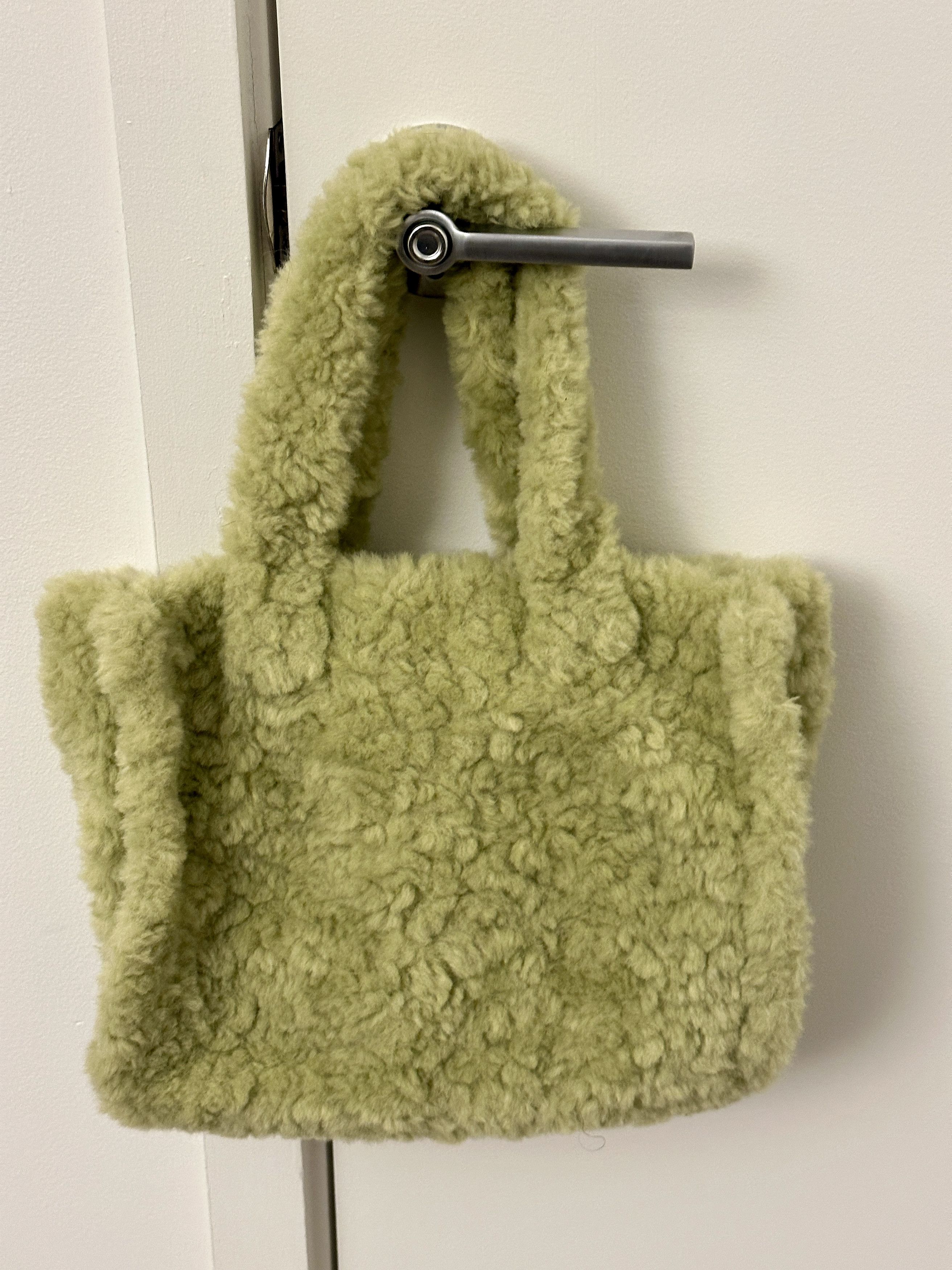 Urban Outfitters Urban Outfitter Olive Faux Fur Medium Tote Bag Like New Size ONE SIZE - 1 Thumbnail