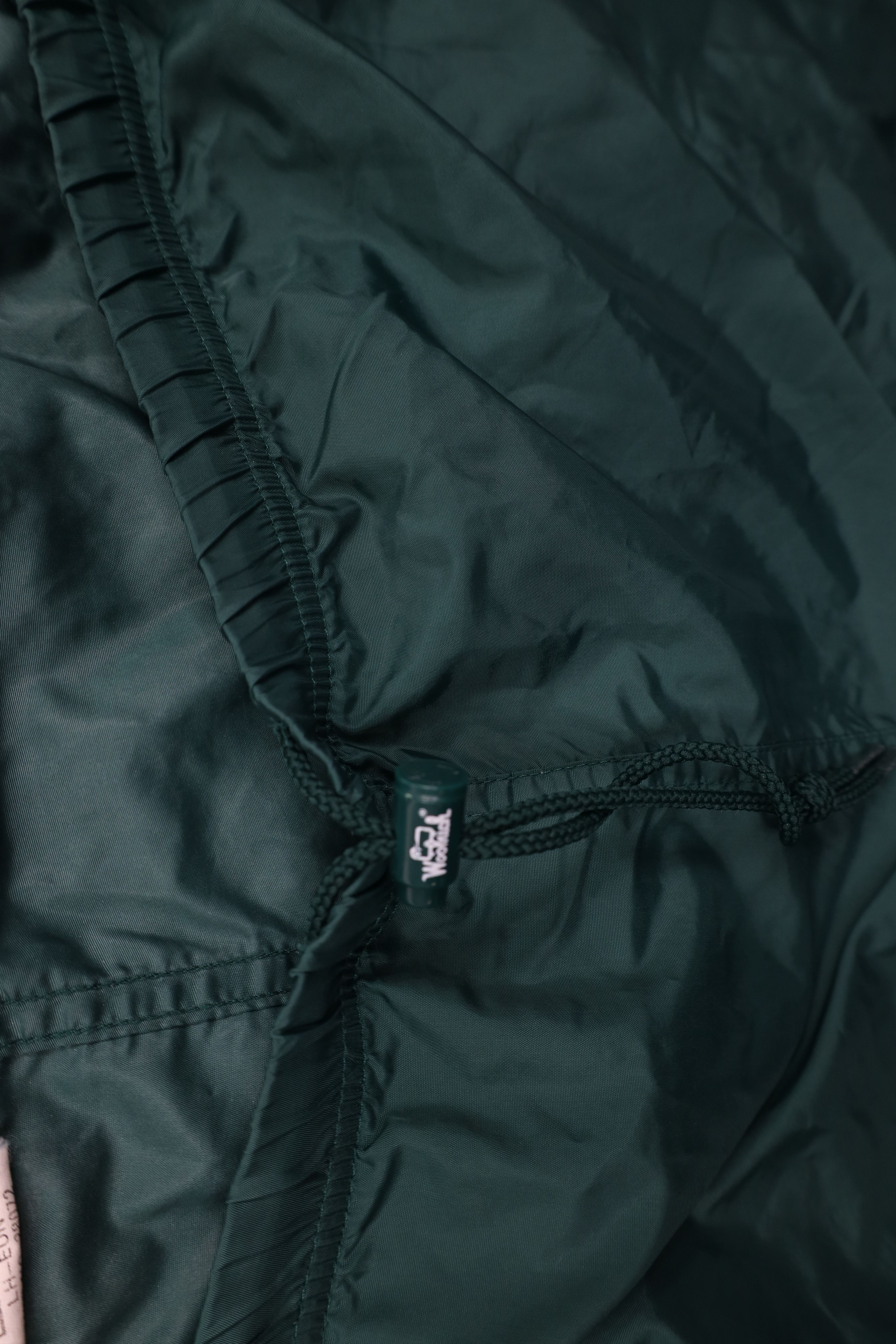 Vintage × Woolrich Woolen Mills Vintage 90s Woolrich Wide Leg Windbreaker Pants Green Nylon Size US 40 / EU 56 - 8 Thumbnail