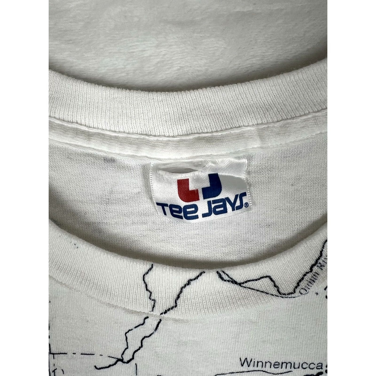 TEE JAYS VINTAGE Tee Jays California Map All Over Print T-Shirt 2XL White Men Short Sleeve 90s AOP 90s California Art Mens Size US XXL / EU 58 / 5 - 6 Thumbnail