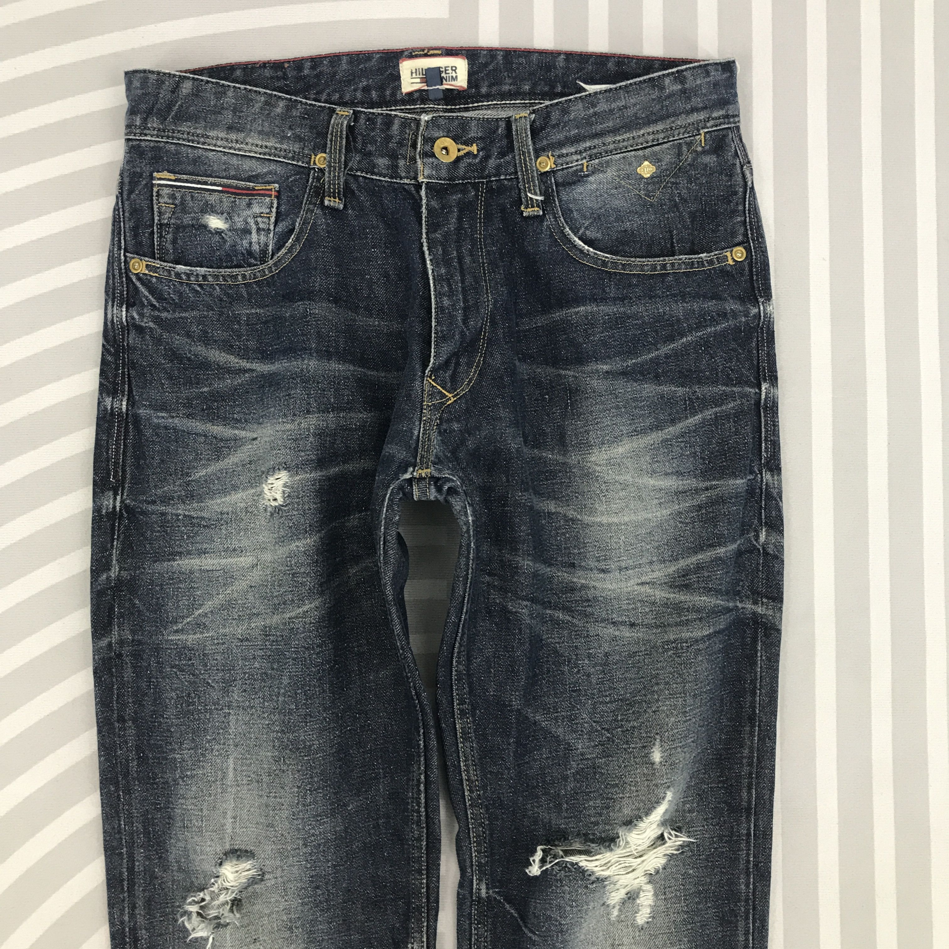 Tommy Hilfiger × Vintage Vintage Hilfiger Distressed Denim Size US 32 / EU 48 - 2 Thumbnail