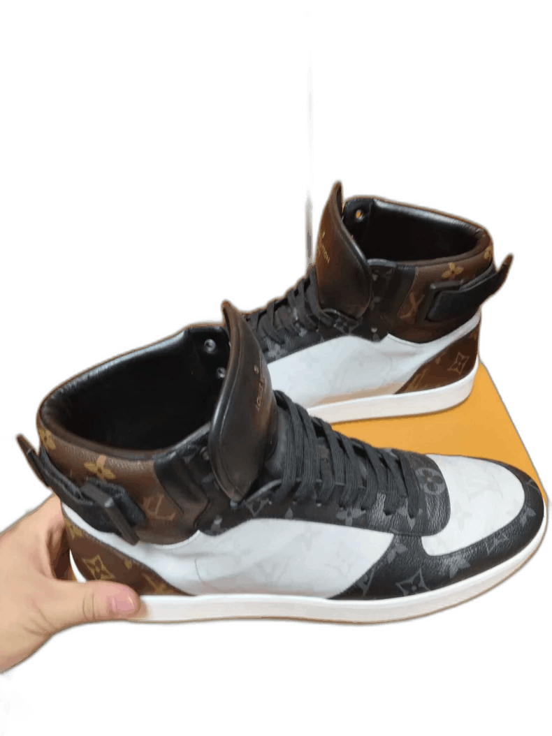 Louis Vuitton Louis Vuitton Three Color Sneakers Size 9.5-2506 Size US 9.5 / EU 42-43 - 1 Thumbnail