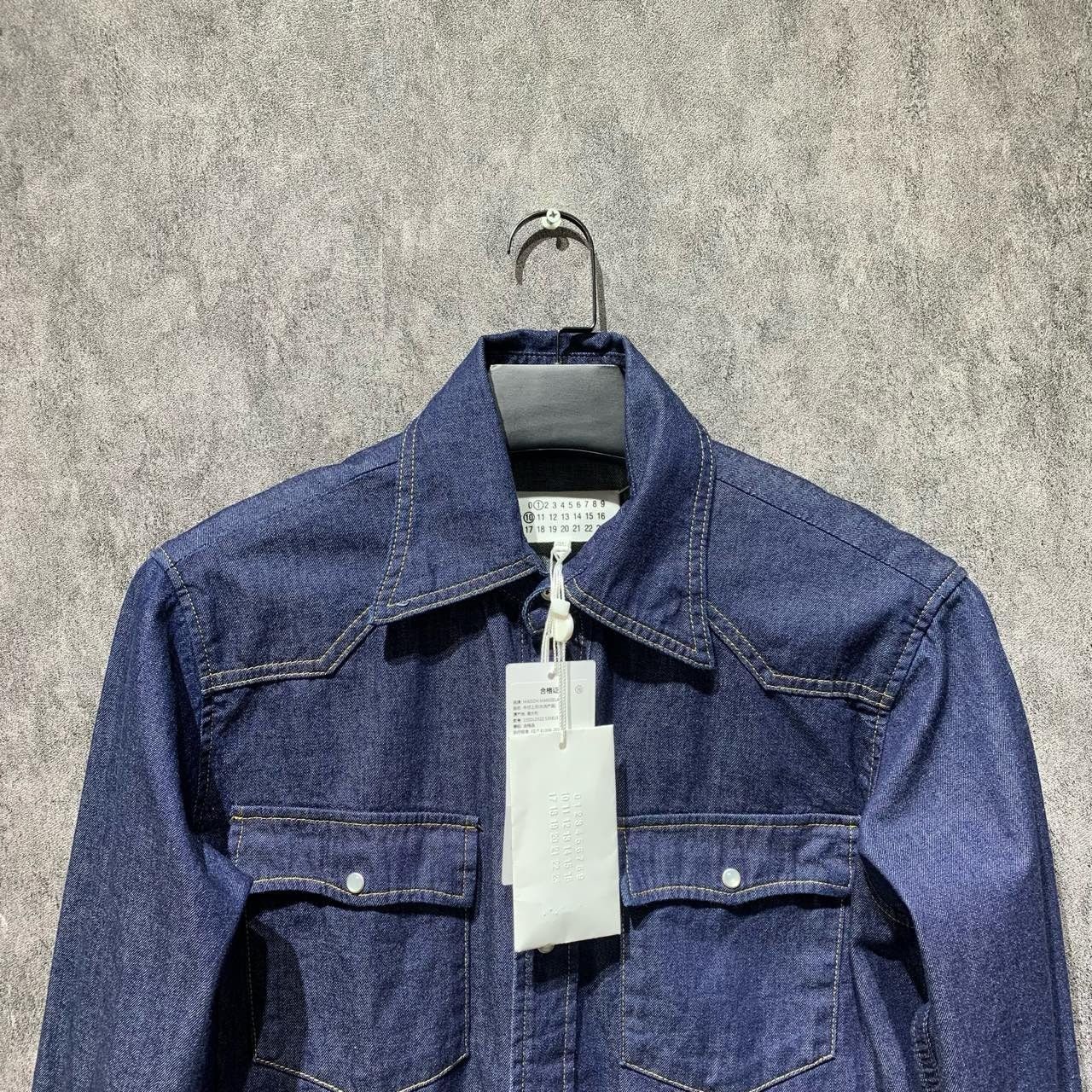 Maison Margiela Maison Margiela Size 39 Solid color denim shirt 2501-Nextar Size US XXS / EU 40 - 5 Thumbnail