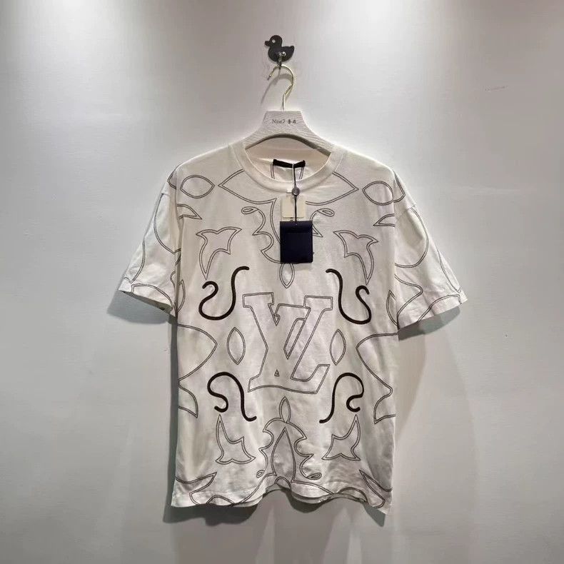 Louis Vuitton Louis Vuitton 25 New Sketch Old Flower Embroidered Logo Sh Size US XL / EU 56 / 4 - 1 Thumbnail
