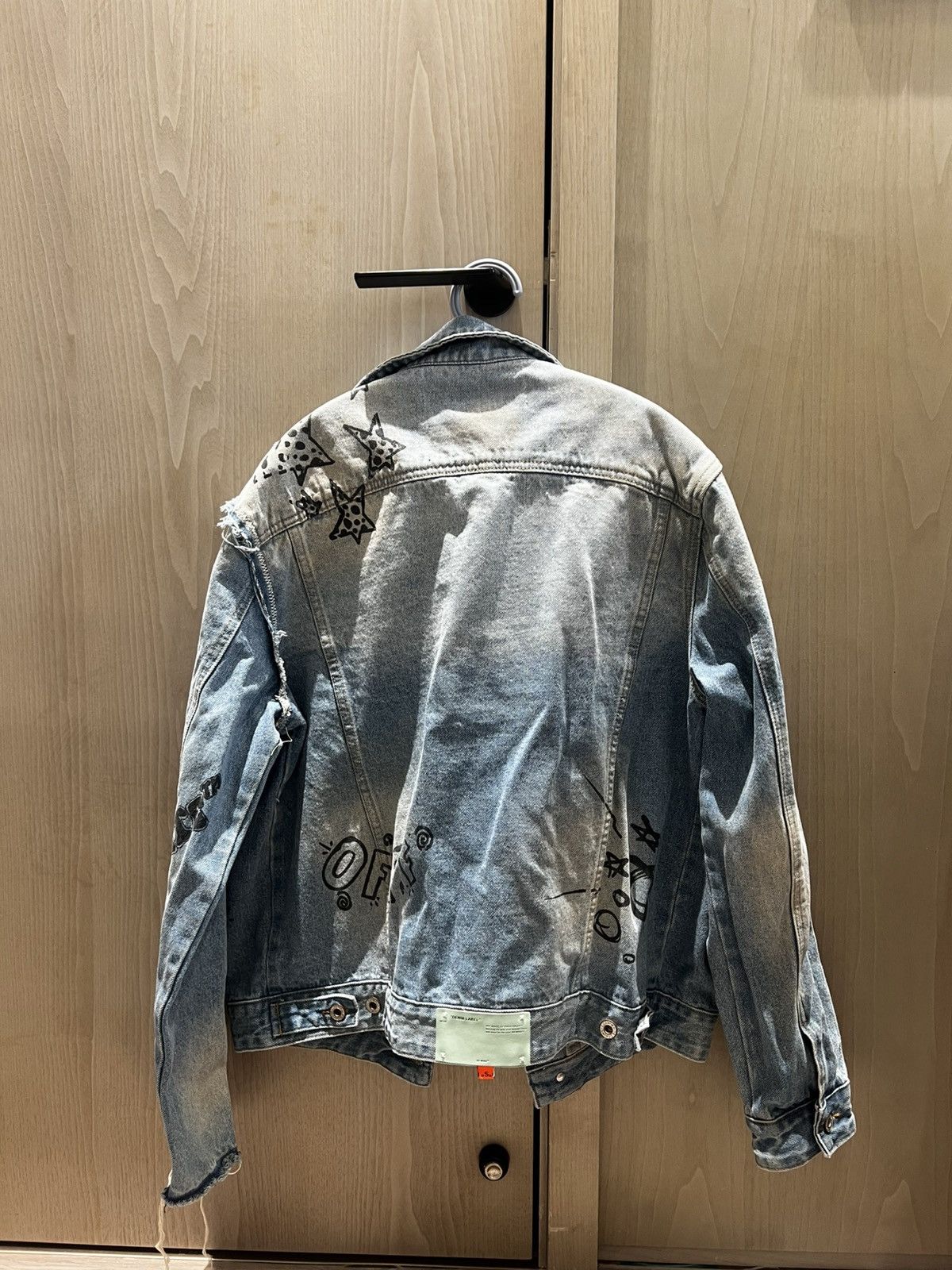 Off-White Off-White Graffiti Denim Jacket Size S / US 4 / IT 40 - 2 Thumbnail