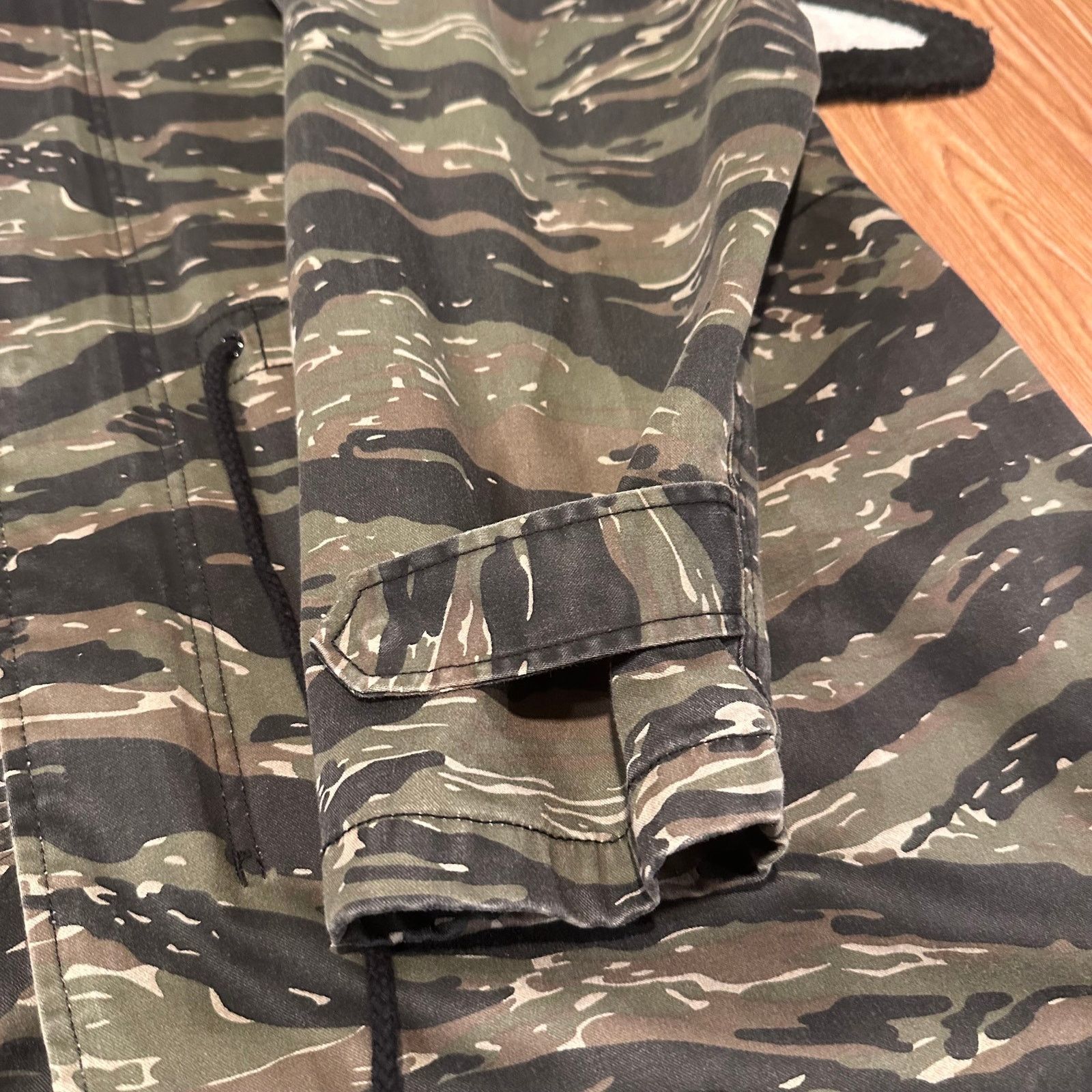 Supreme Supreme Hooded Facemask Parka (SS21) Tigerstripe Camo Size US L / EU 52-54 / 3 - 12 Thumbnail