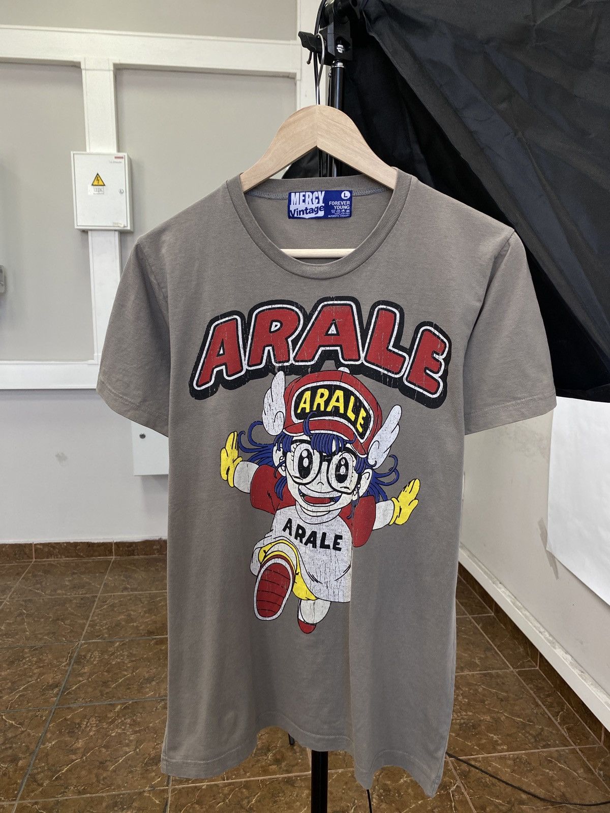 Japanese Brand Y2K Arale Chan Mercy Vintage Design Graphic Anime T-Shirt Size US L / EU 52-54 / 3 - 1 Thumbnail
