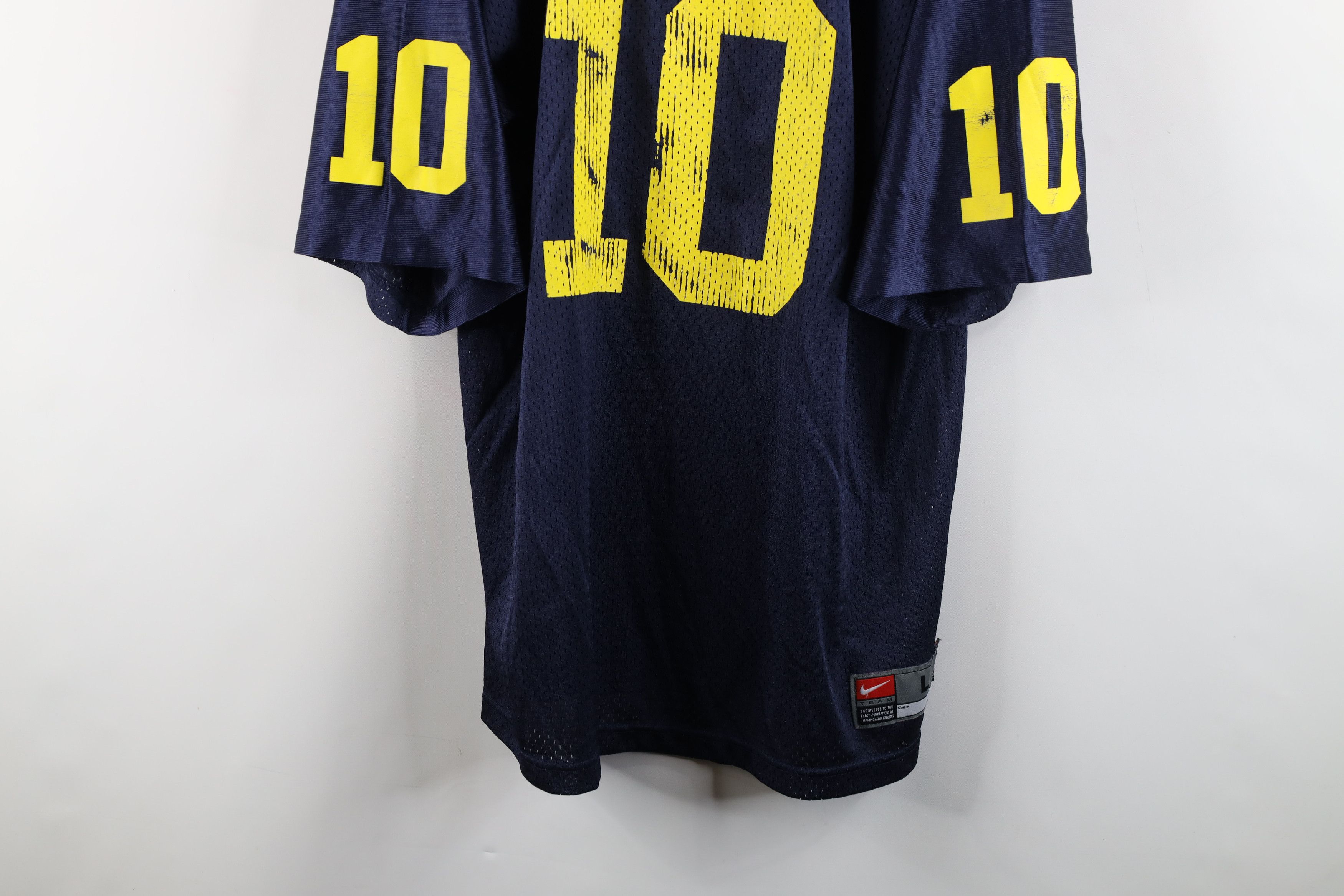 Nike × Vintage Vintage Nike Brady University of Michigan Football Jersey Size US L / EU 52-54 / 3 - 3 Thumbnail